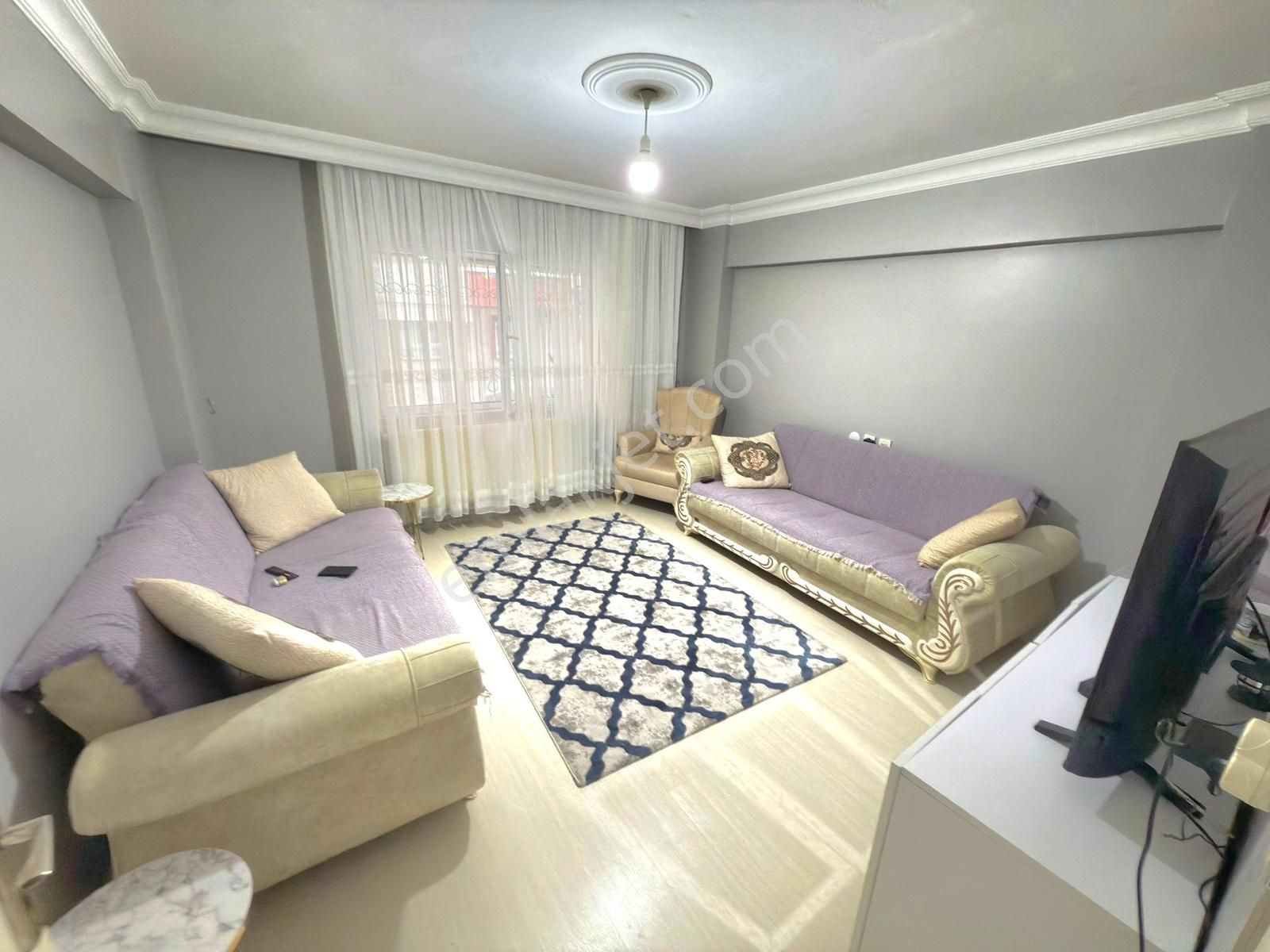 Pusula İnş.tan Esentepe Mah Cadeye Yakın 115m2 3+1 Bahçe Katı Da