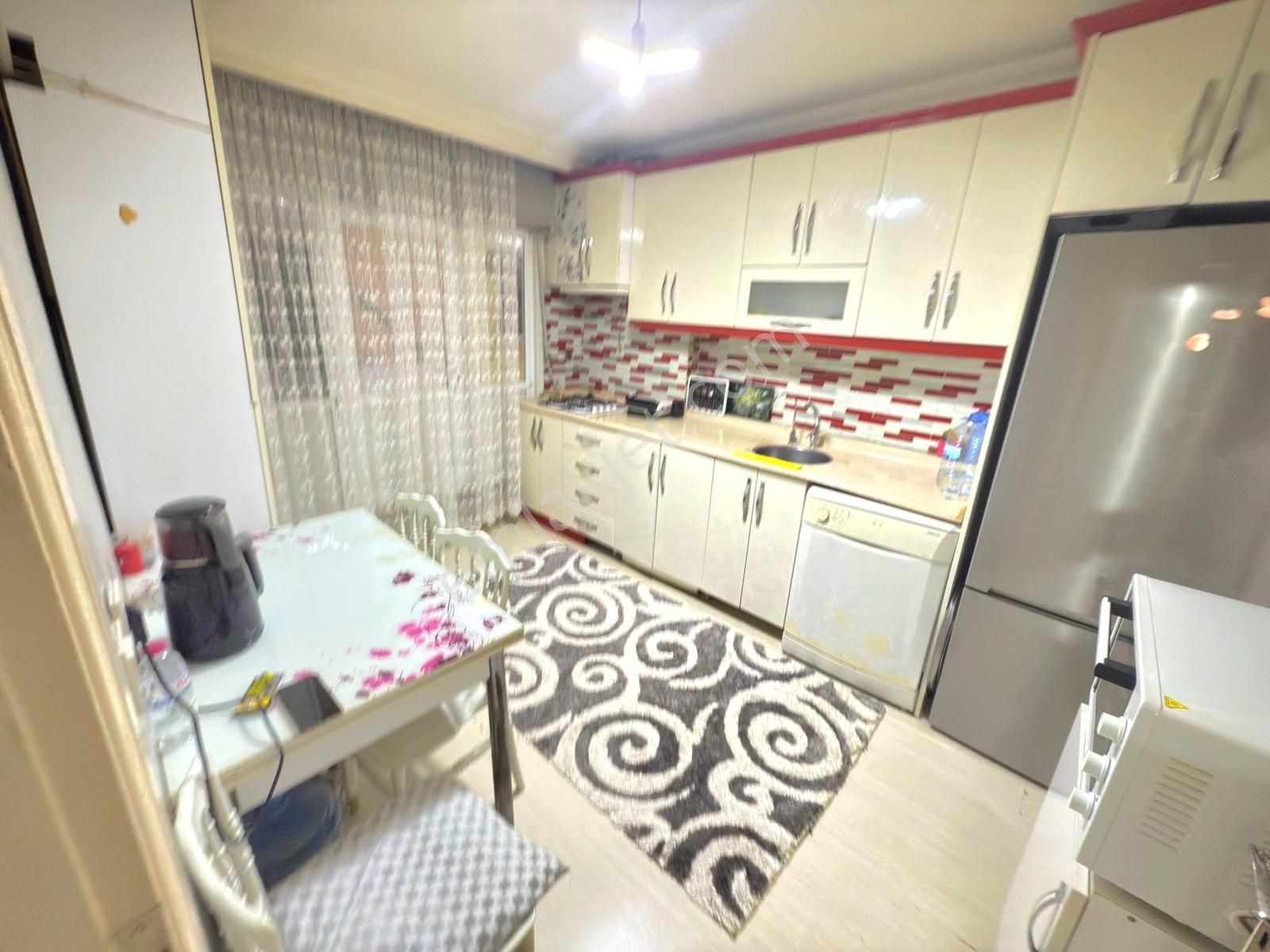 Pusula İnş.tan Esentepe Mah Cadeye Yakın 115m2 3+1 Bahçe Katı Da - Görsel 8