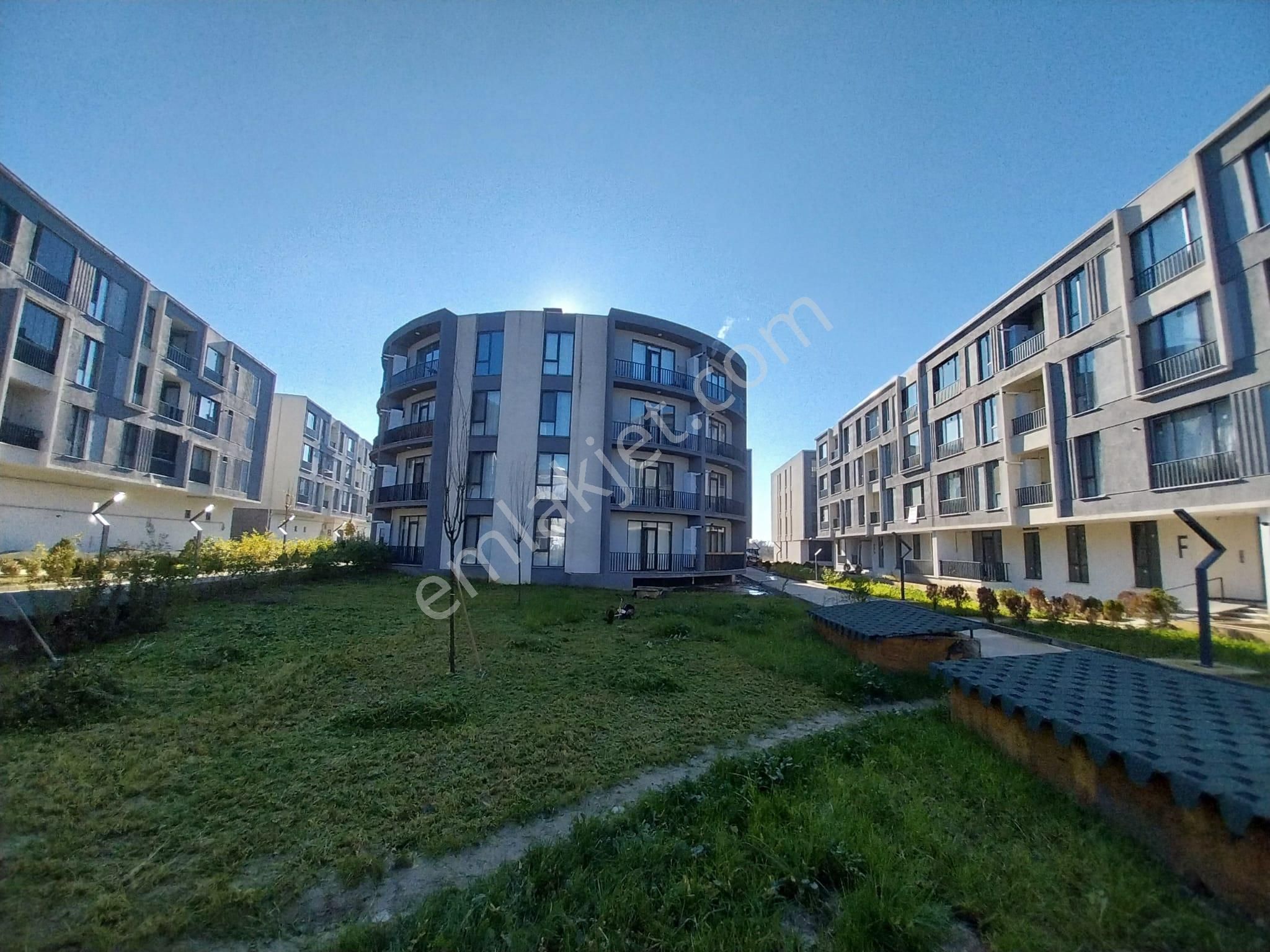 Düzce Aziziye Mah. Site İçerisinde 3+1 Satılık Sıfır Daire