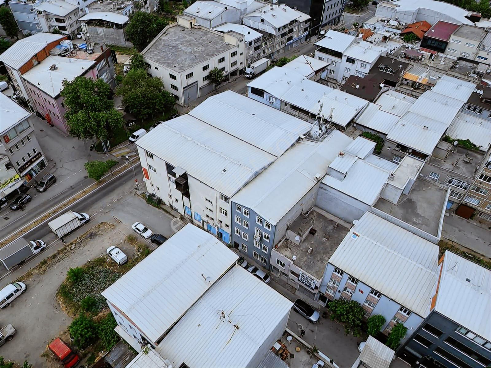 Yunusemre Mah.de Ticari İmkânlara Uygun, Müstakil 2 Katlı - Görsel 7