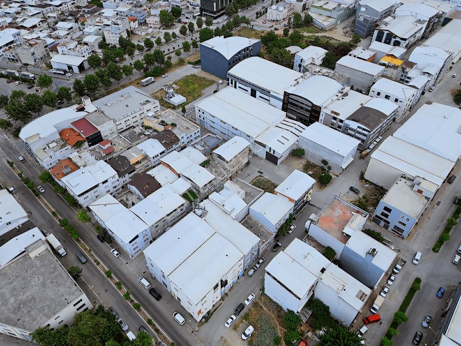 Yunusemre Mah.de Ticari İmkânlara Uygun, Müstakil 2 Katlı - Görsel 9