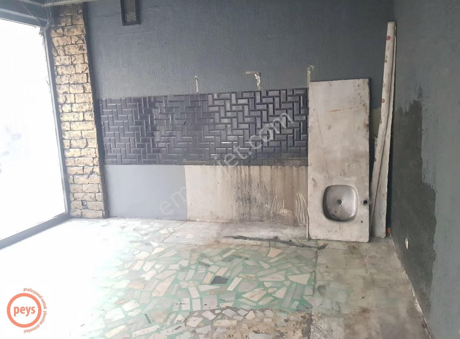 Kiralık Cadde Üstü Köşe Konumda Fırsat Dükkan - Görsel 5