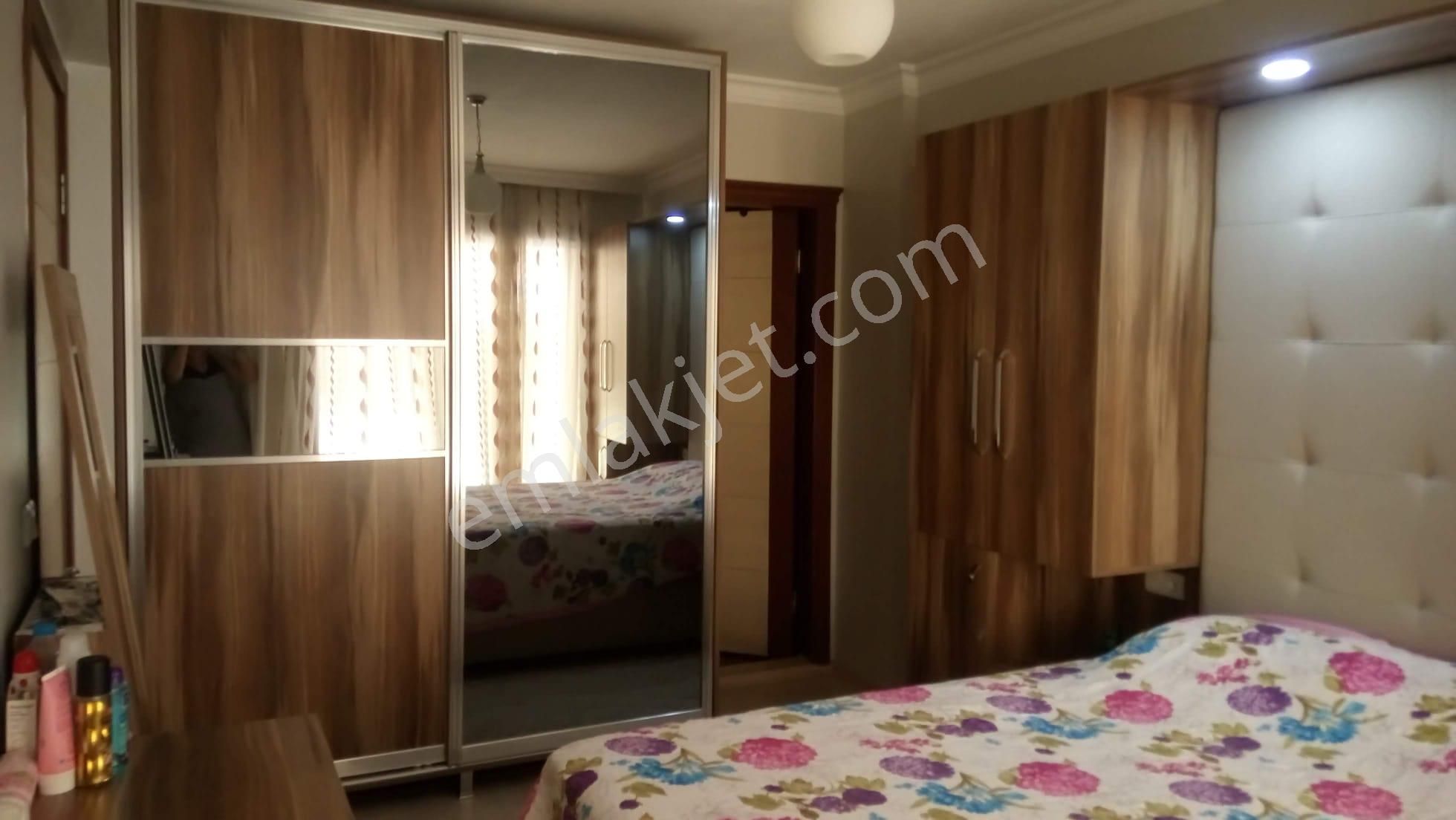 Küçük Çiğlide Kapalı Geniş Mutfaklı 3+1 Satılık Daire - Görsel 8