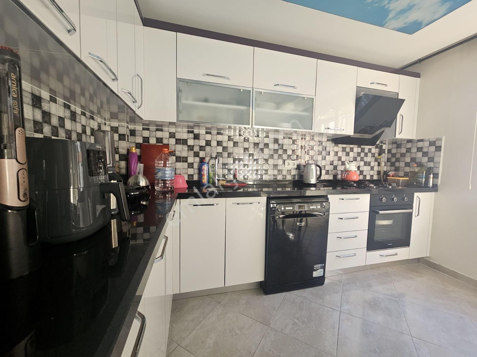 Metrobüsün Dibinde - Görsel 32