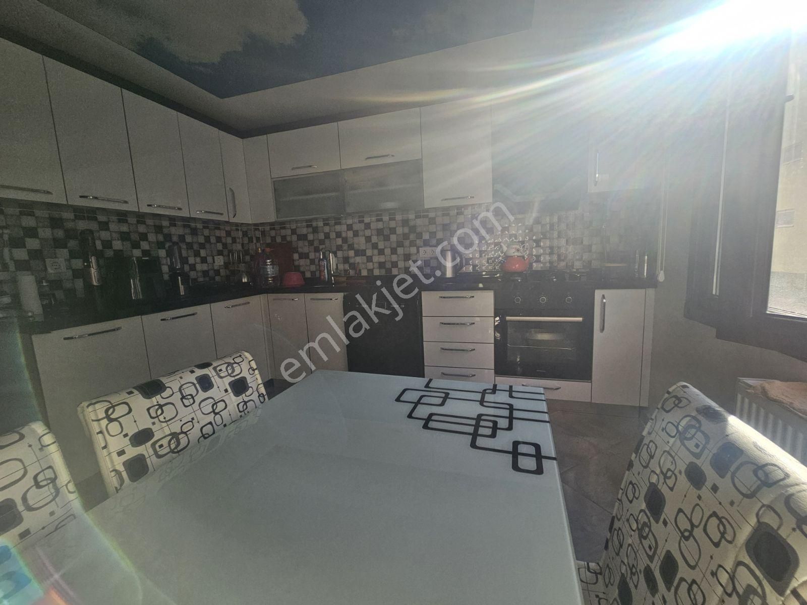 Metrobüsün Dibinde - Görsel 10