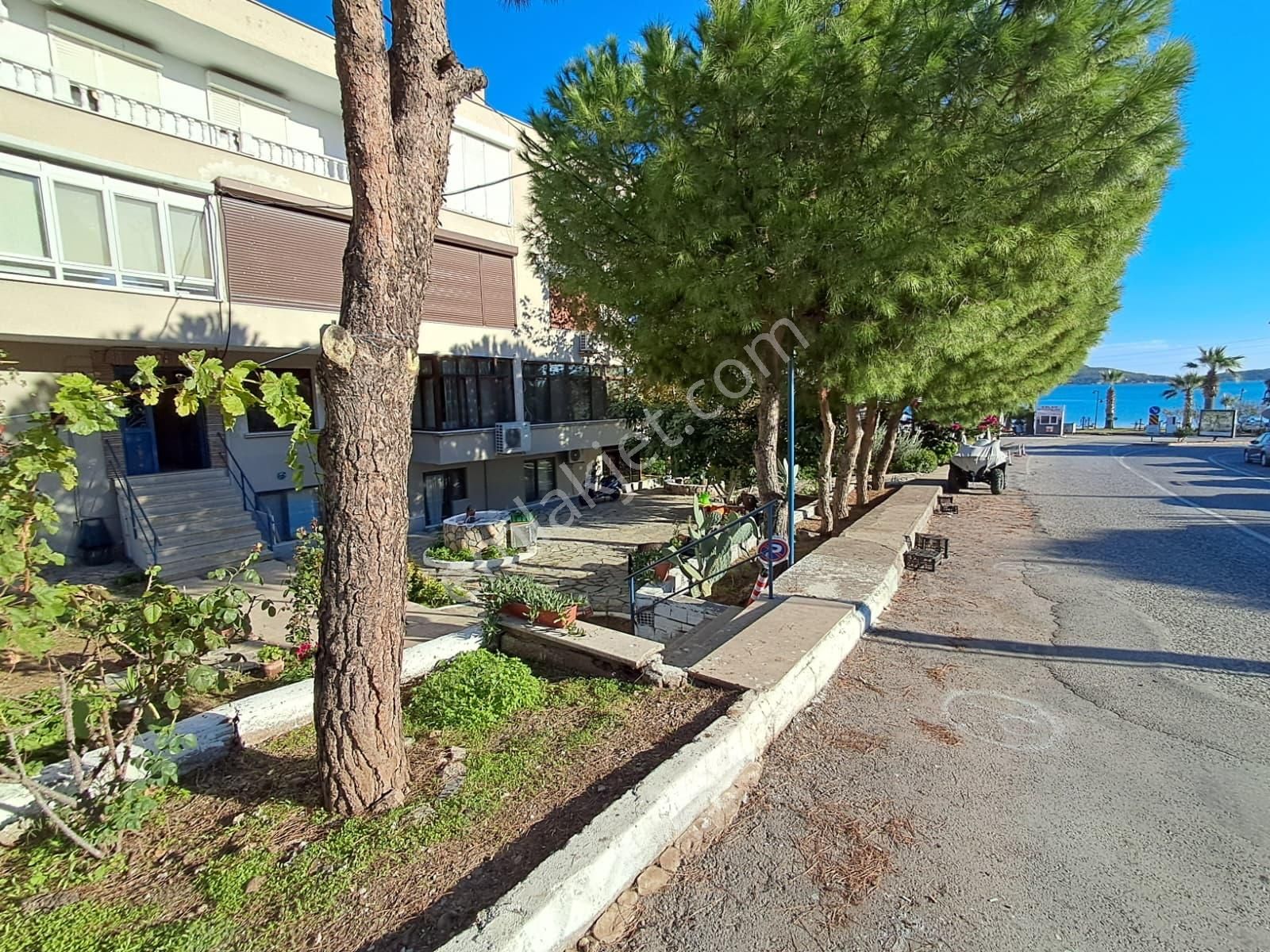 Era Angel'dan Cunda Mithatpaşada Eşyalı 2+1 Kışlık Kiralık Daire