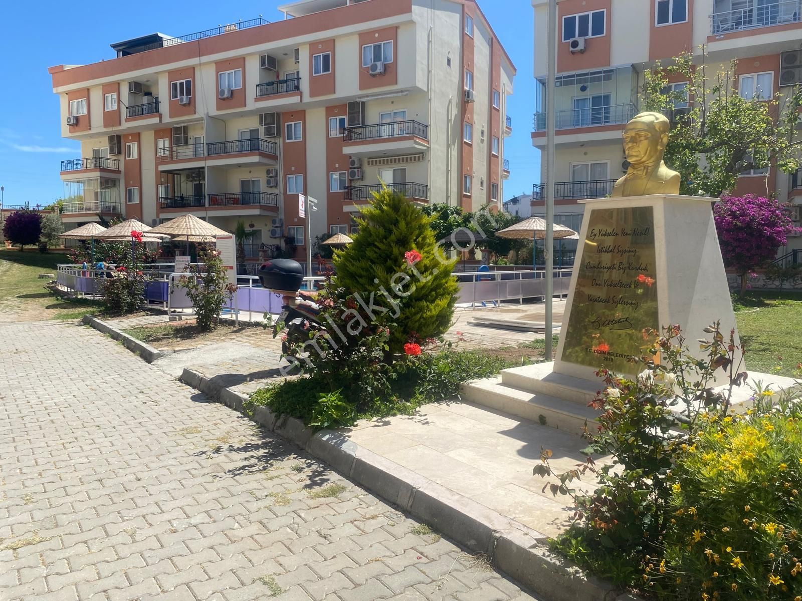 Didimde Muhteşem Bir Sitede Harika Ötesi Konforlu 3+1 Dublex - Görsel 3