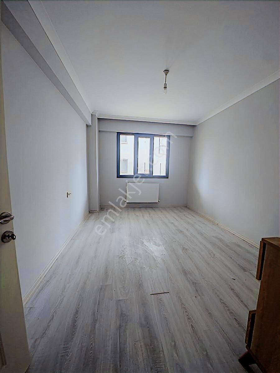 Muradiye Mah Site İçinde 2+1 Satılık Daire - Görsel 7