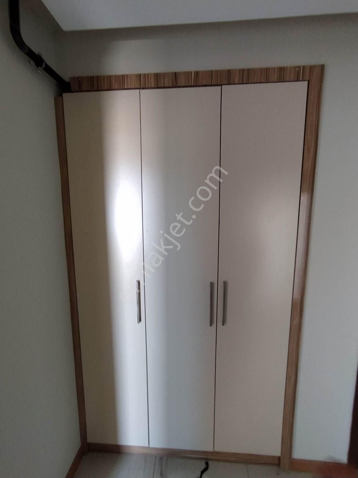 Yüreğir Yavuzlar'da Satılık İki Katlı Müstakil Ev