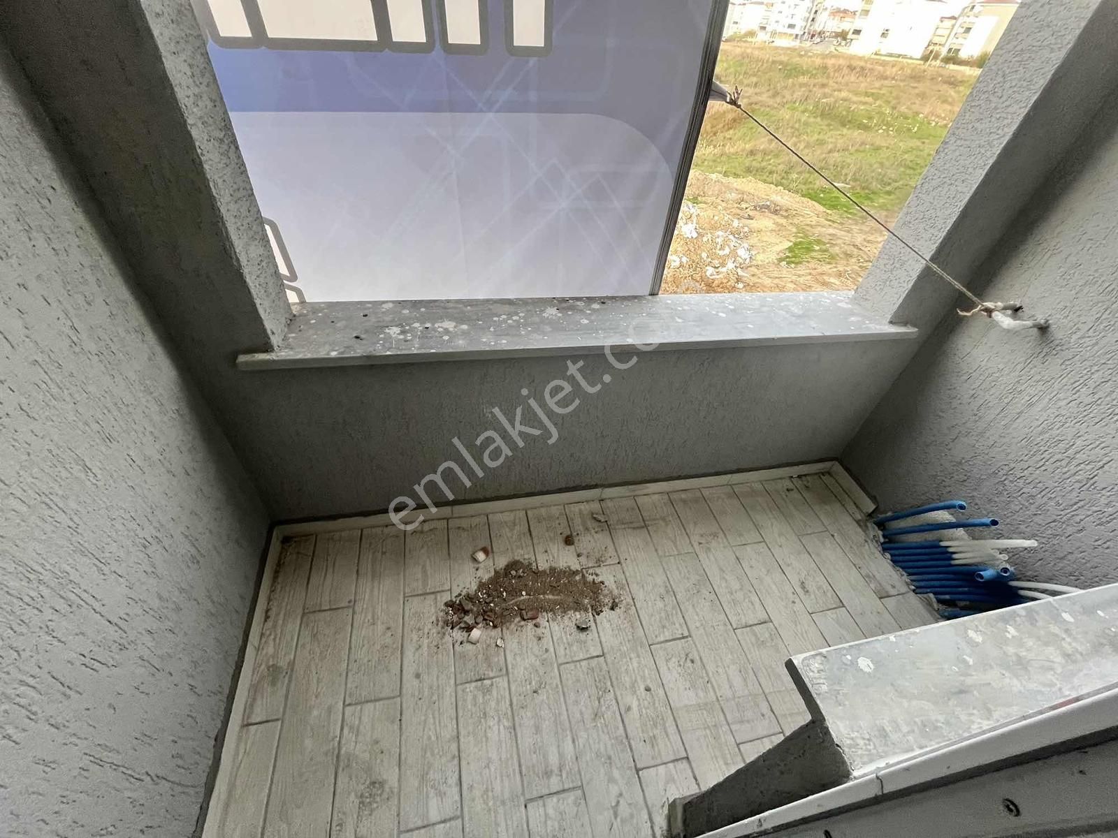 Akdoğanlardan Bağlıkta Satılık İskanlı Arakat Ön Cephe 3+1 - Görsel 14