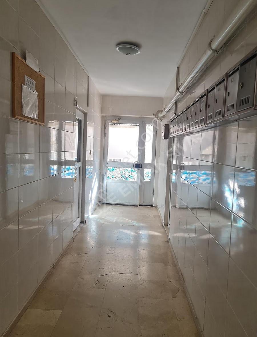Kabze Emlaktan Kazancılar Caddesi Üzeri Satılık Daire...! - Görsel 17