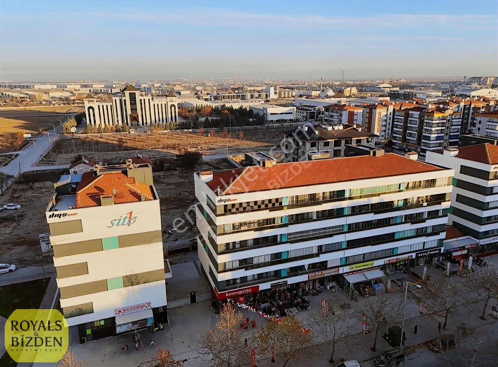 Ahmet Hamdi Göğüş Cadde Cepheli Fuzul,eminevim'e Uygun 3+1 Daire - Görsel 29