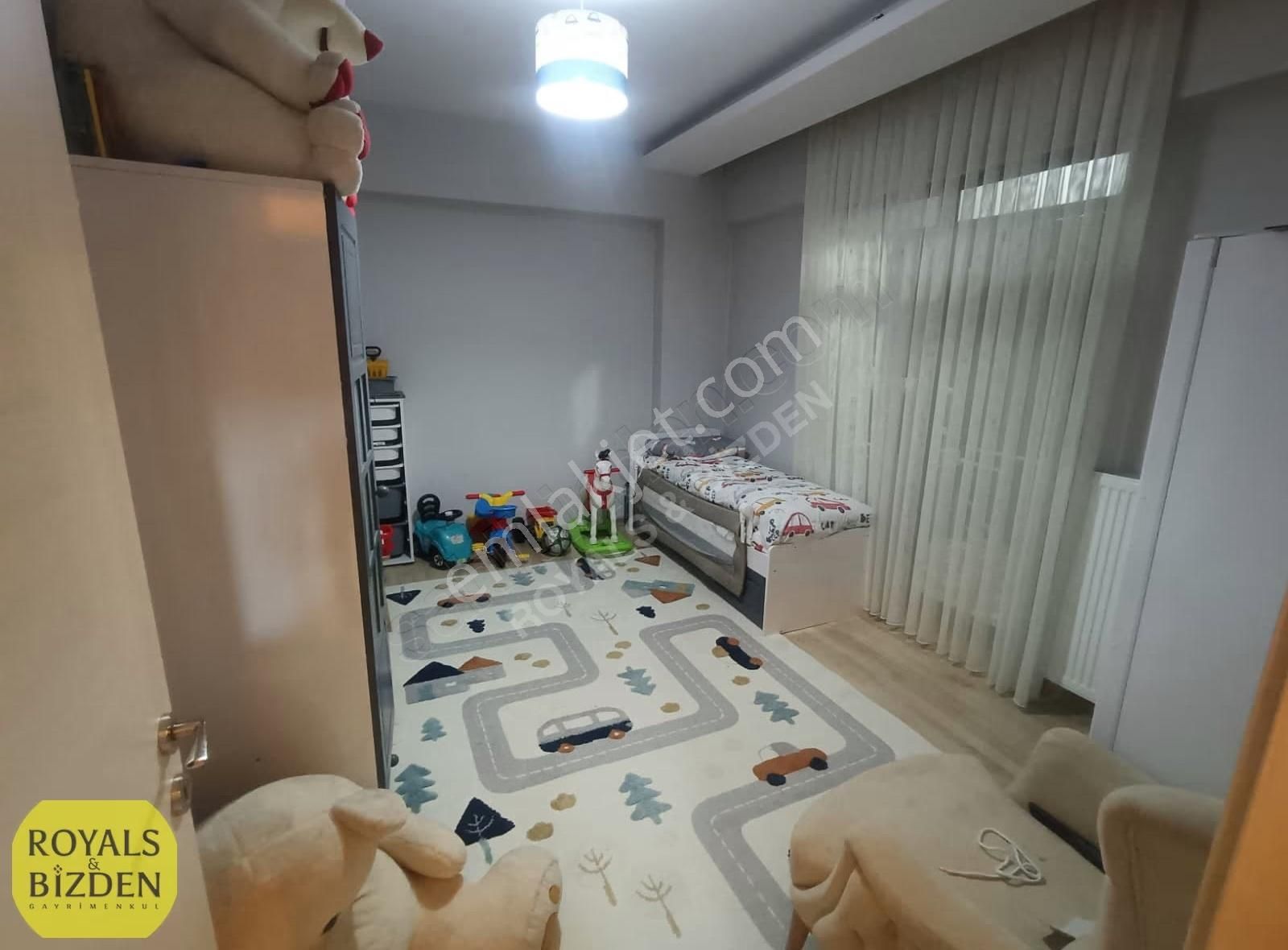 Ahmet Hamdi Göğüş Cadde Cepheli Fuzul,eminevim'e Uygun 3+1 Daire - Görsel 35