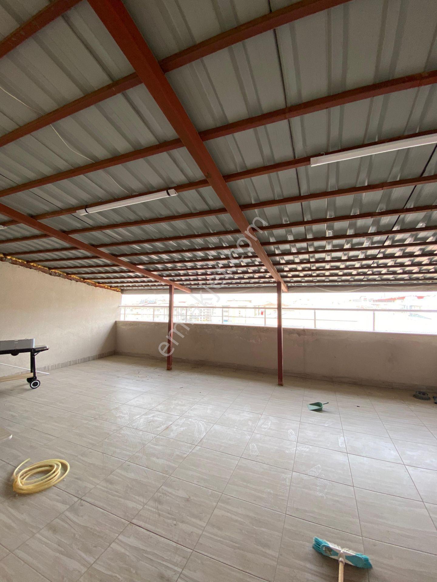 Hafiziye Mahallesinde Satılık Lüks Dublex Daire - Görsel 14