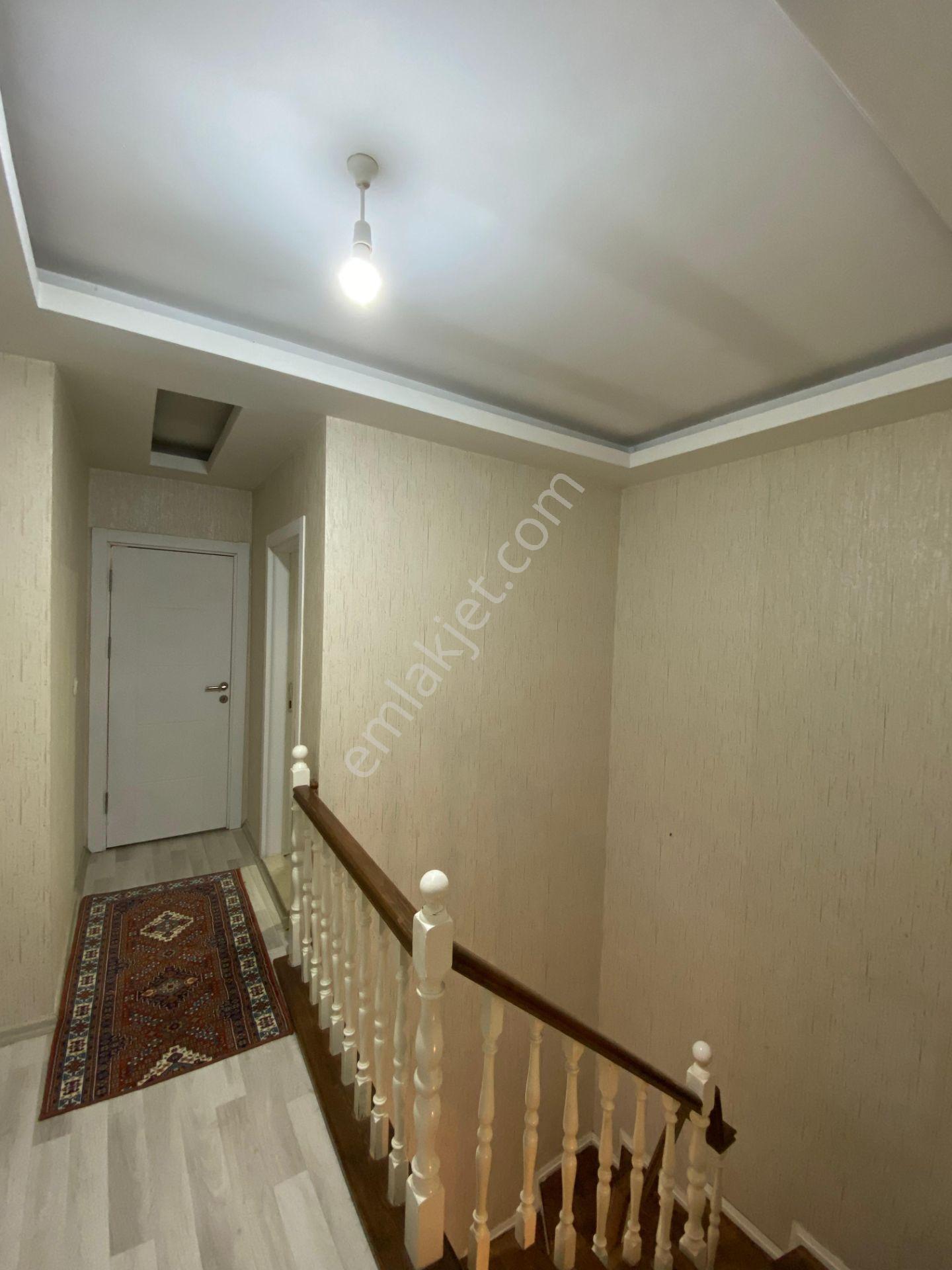 Hafiziye Mahallesinde Satılık Lüks Dublex Daire - Görsel 21