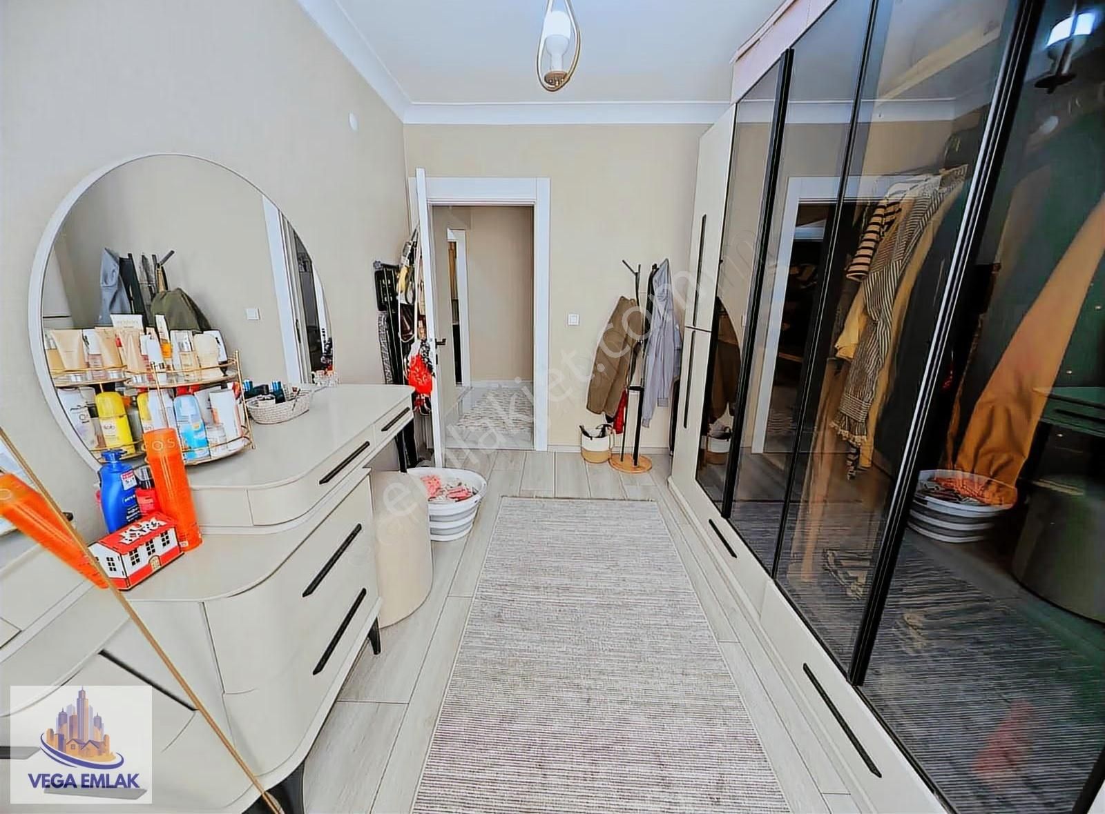 Vega Emlaktan 2025'in Son Fırsat Dairesi Öncephe Full Yapılı 3+1 - Görsel 4