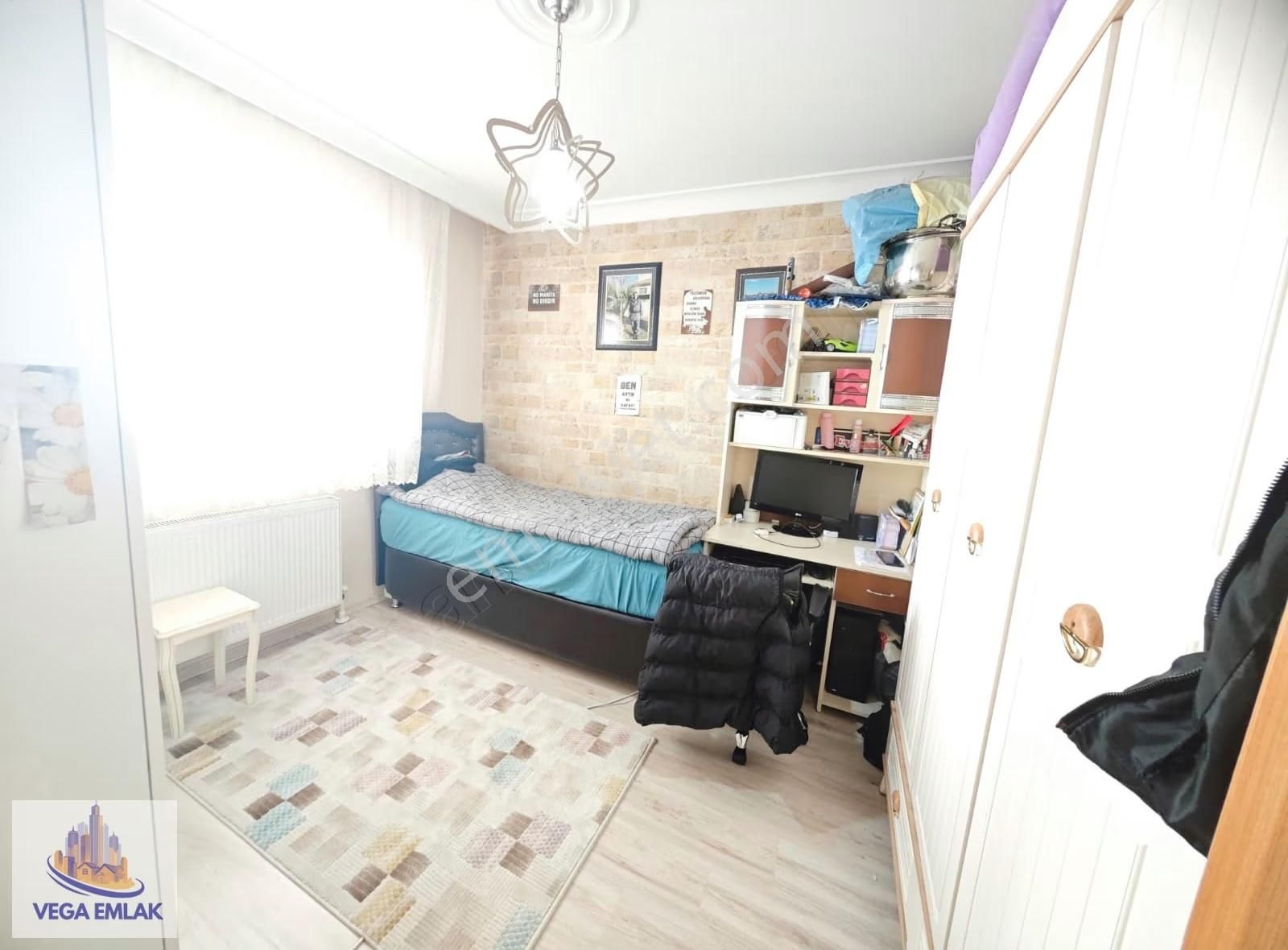 Vega Emlaktan Güneşevler Merkezde Ön Cephe 3+1 Full Site Dairesi - Görsel 7