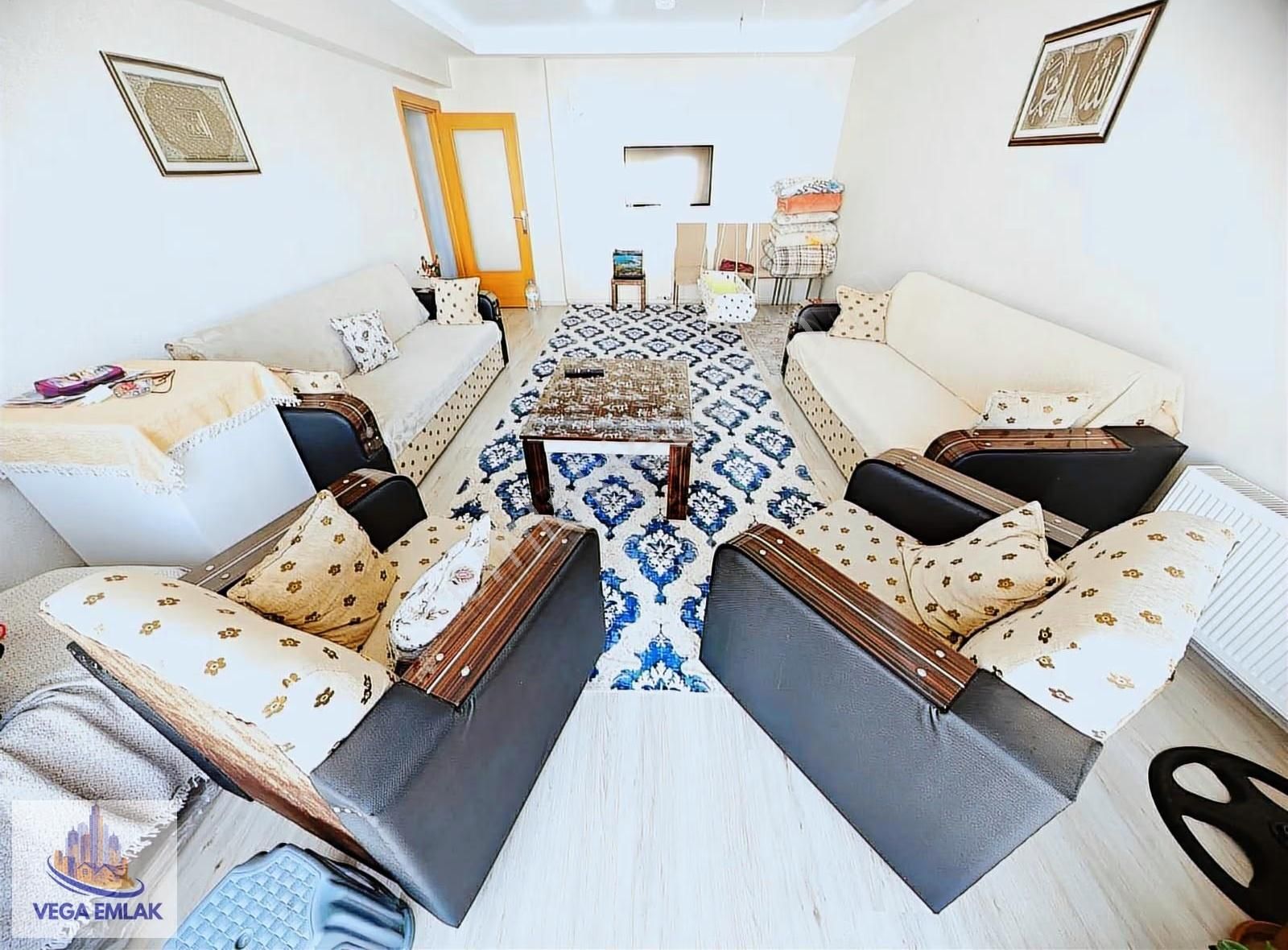 Vega Emlaktan Güneşevler Merkezde Ön Cephe 3+1 Full Site Dairesi - Görsel 12