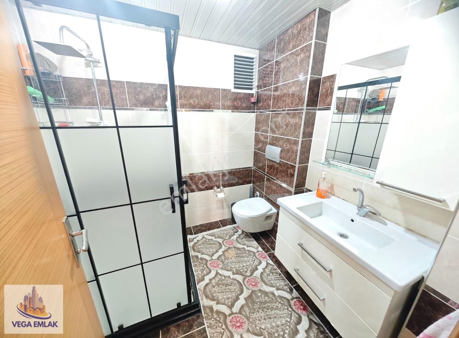 Vega Emlaktan Güneşevler Merkezde Ön Cephe 3+1 Full Site Dairesi - Görsel 24