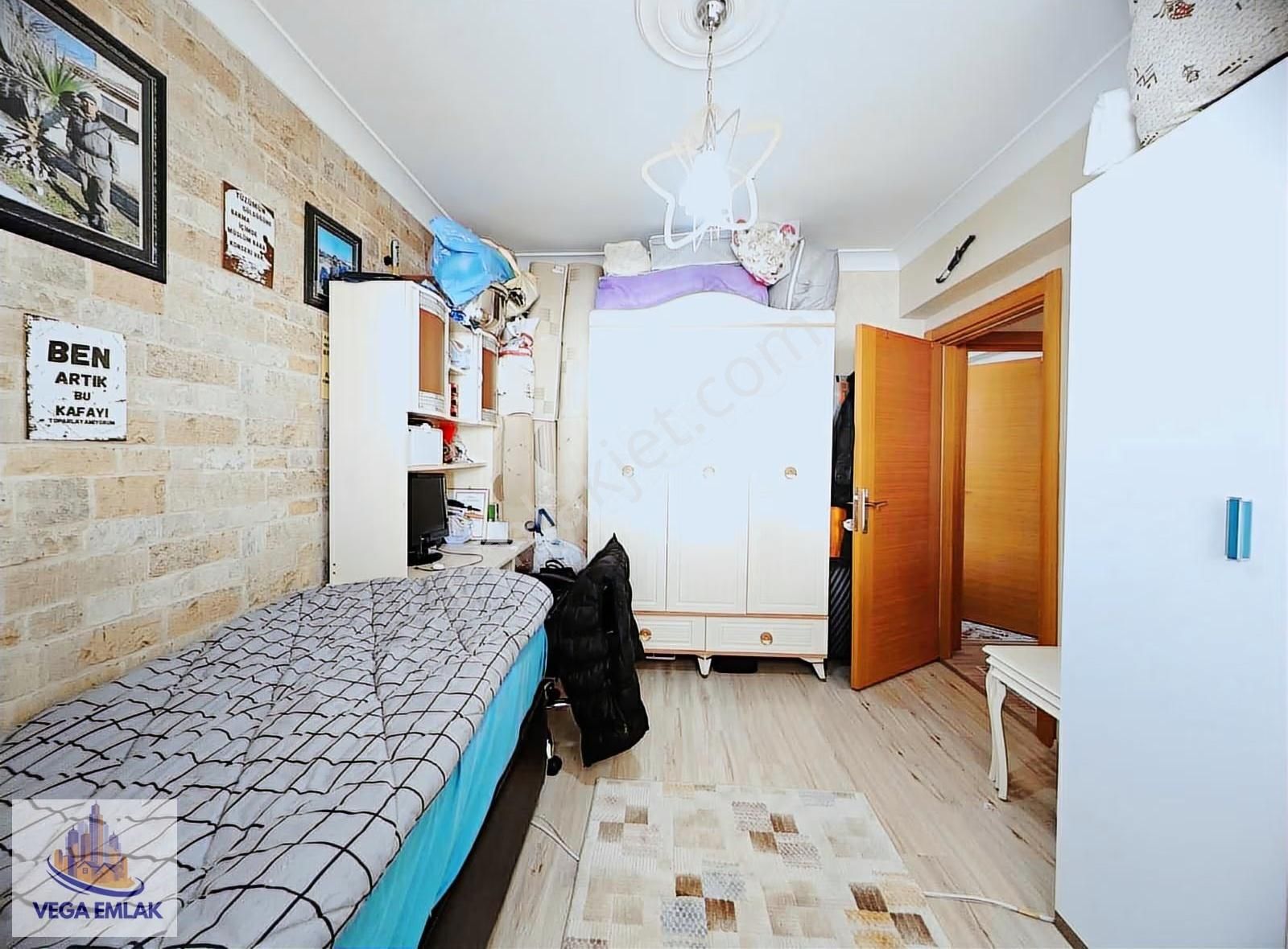 Vega Emlaktan Güneşevler Merkezde Ön Cephe 3+1 Full Site Dairesi - Görsel 34