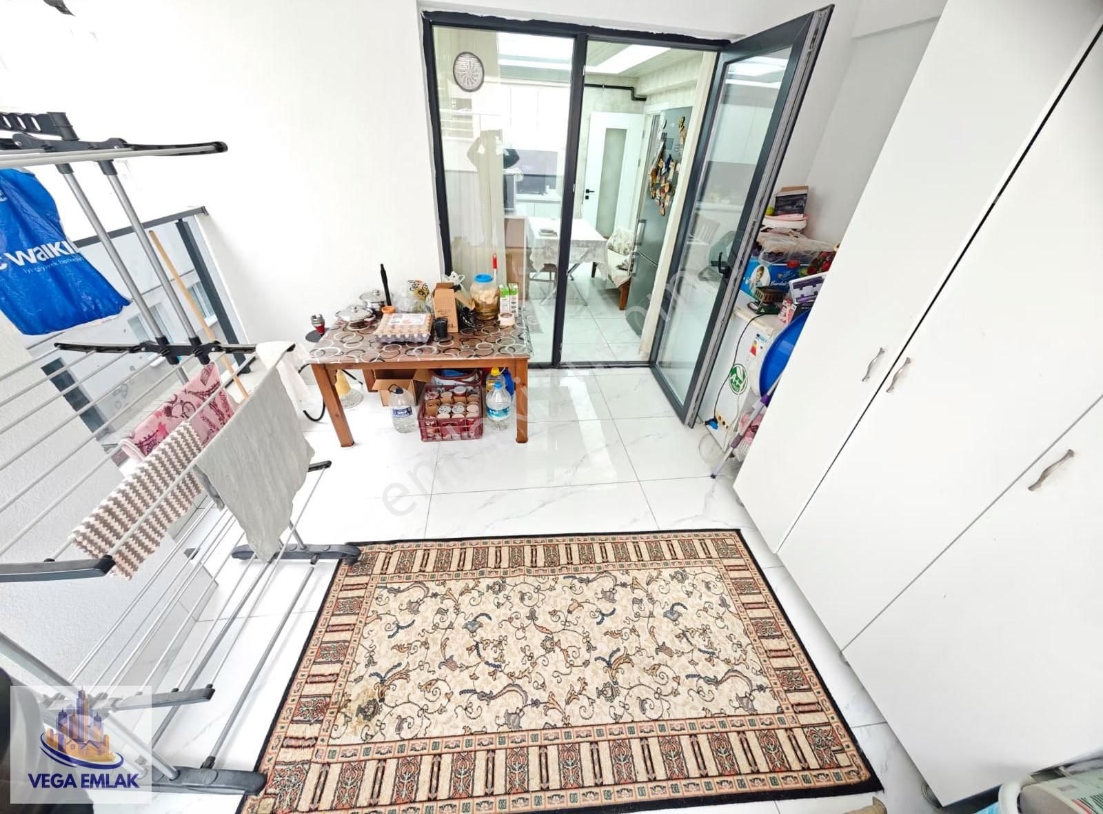 Vega Emlak'tan Güneşevlerde 3+1 130 M2 Full Yapılı Lüks Daire - Görsel 3