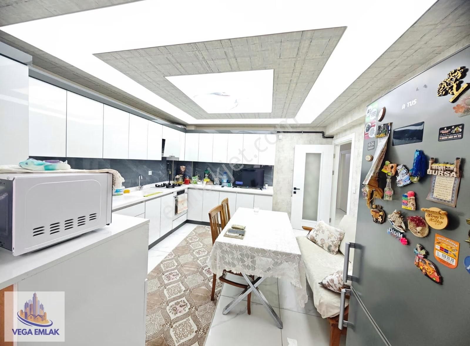 Vega Emlak'tan Güneşevlerde 3+1 130 M2 Full Yapılı Lüks Daire