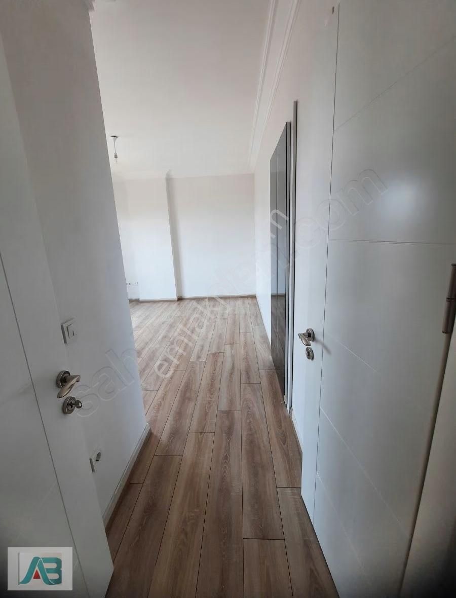 İstiklal Mahallesi Şehzade Evlerin"de 4+1 Kiralık Dubleks Daire - Görsel 6