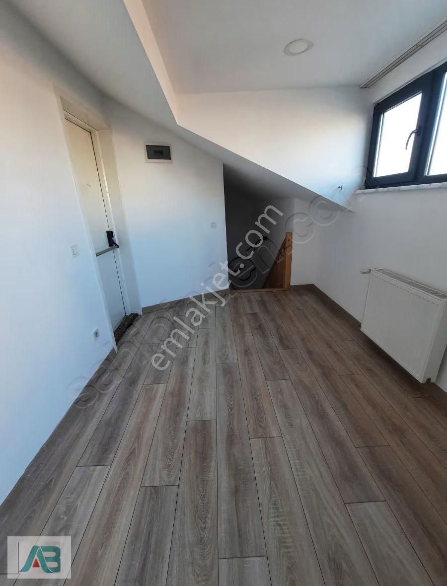 İstiklal Mahallesi Şehzade Evlerin"de 4+1 Kiralık Dubleks Daire - Görsel 21
