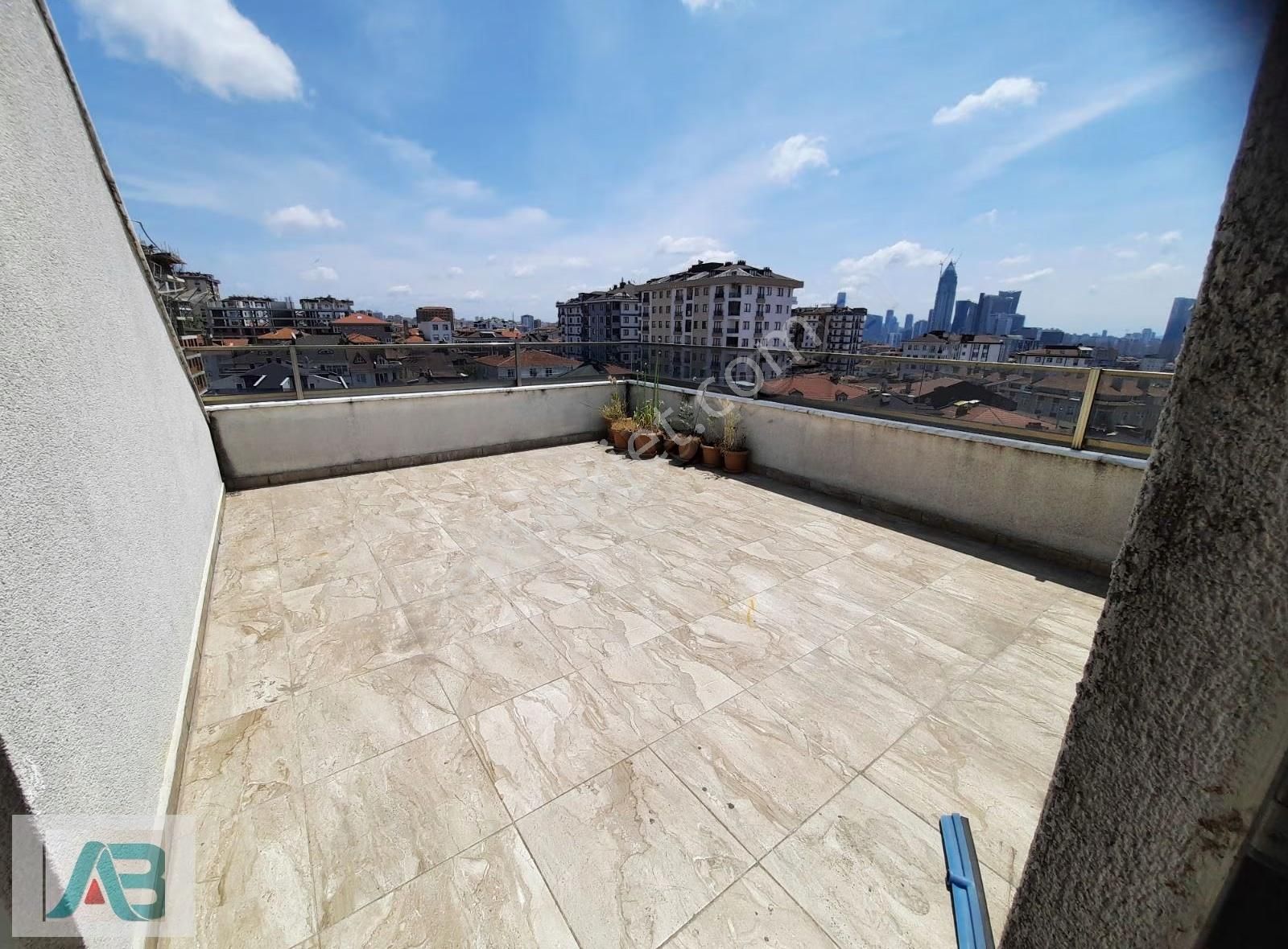 İstiklal Mahallesi Şehzade Evlerin"de 4+1 Kiralık Dubleks Daire - Görsel 24