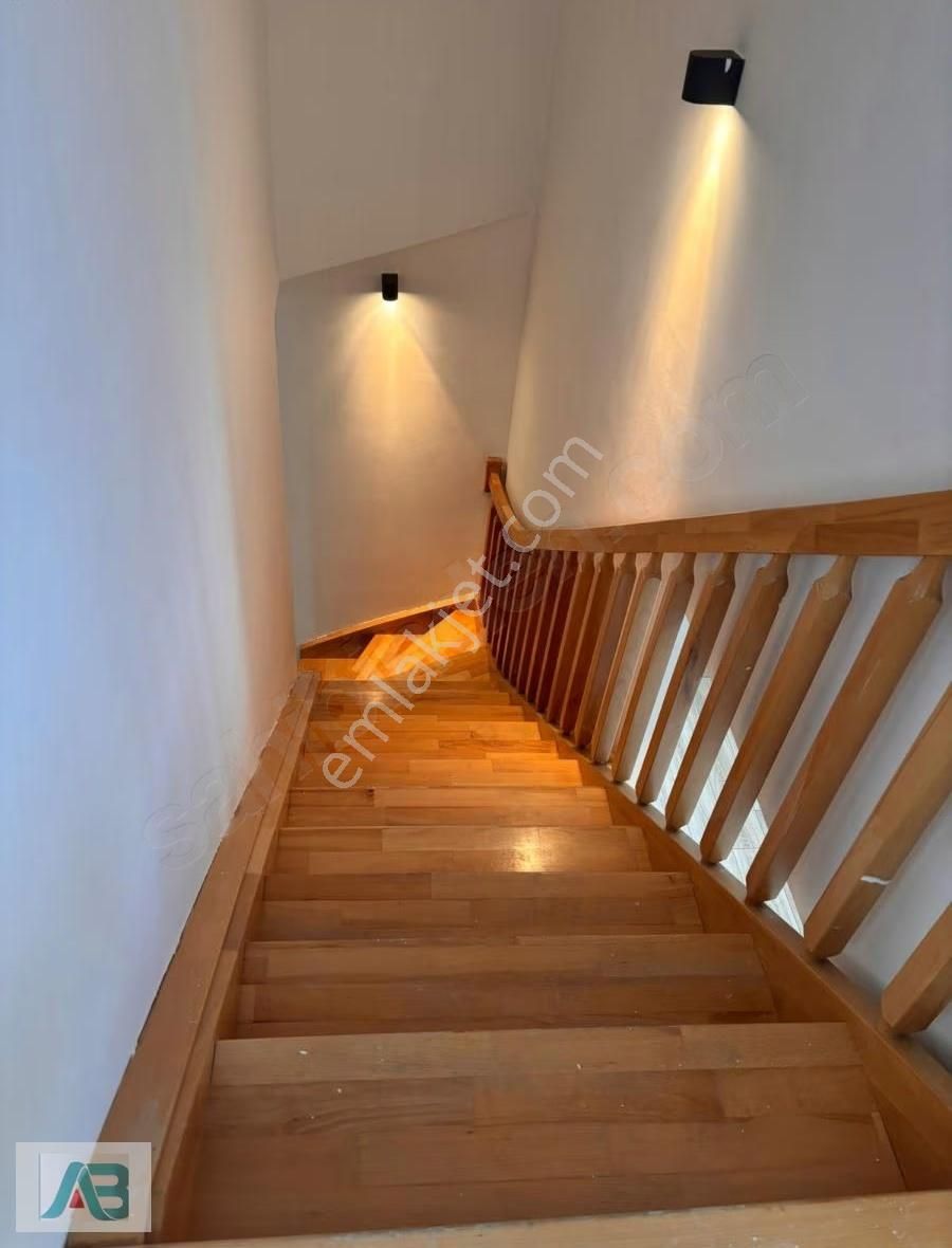 İstiklal Mahallesi Şehzade Evlerin"de 4+1 Kiralık Dubleks Daire - Görsel 23