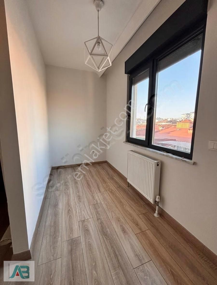 İstiklal Mahallesi Şehzade Evlerin"de 4+1 Kiralık Dubleks Daire - Görsel 11