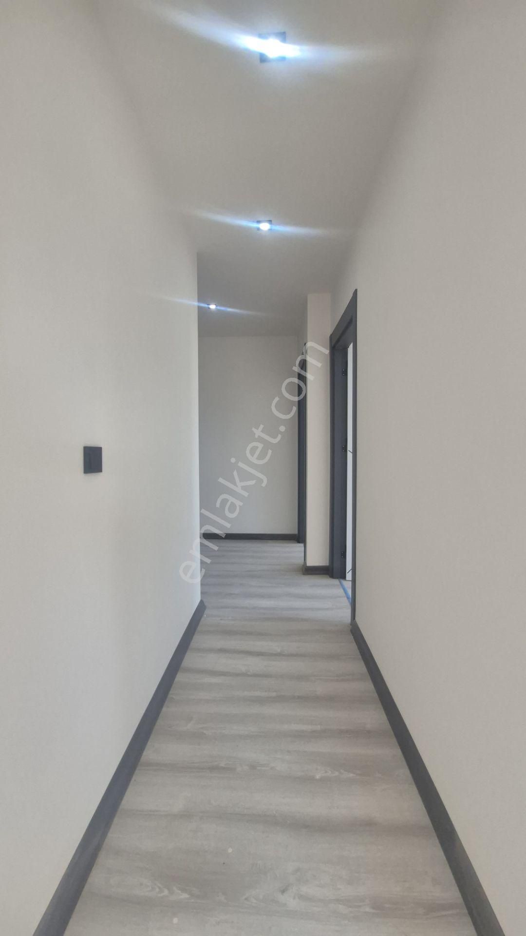 Ege Manzaralı Sıfır Asansörlü 2+1 Satılık Daire - Görsel 9