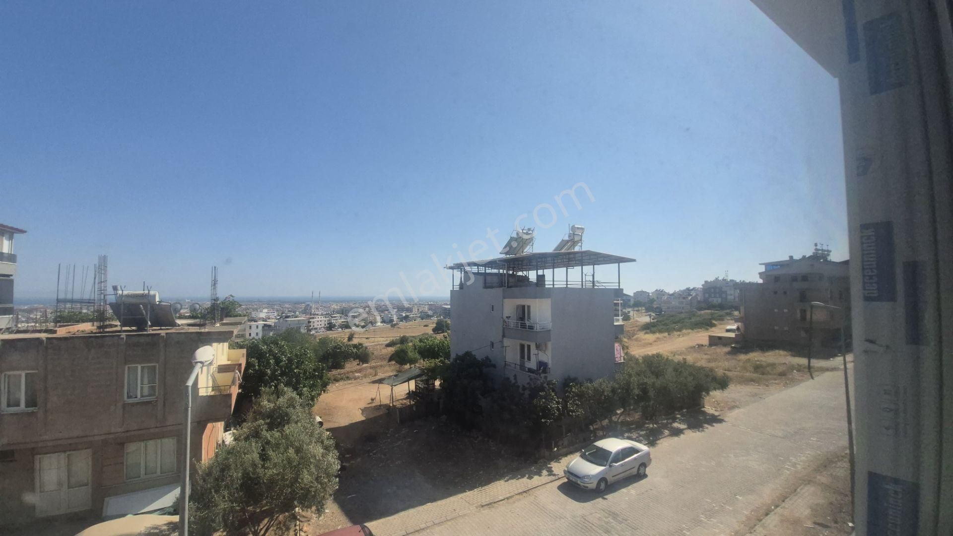 Ege Manzaralı Sıfır Asansörlü 2+1 Satılık Daire