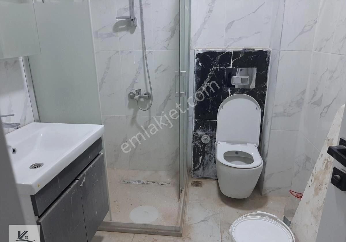 Cumhuriyet Mahallesinde Bahçe Kullanımlı İskanlı Daire - Görsel 9