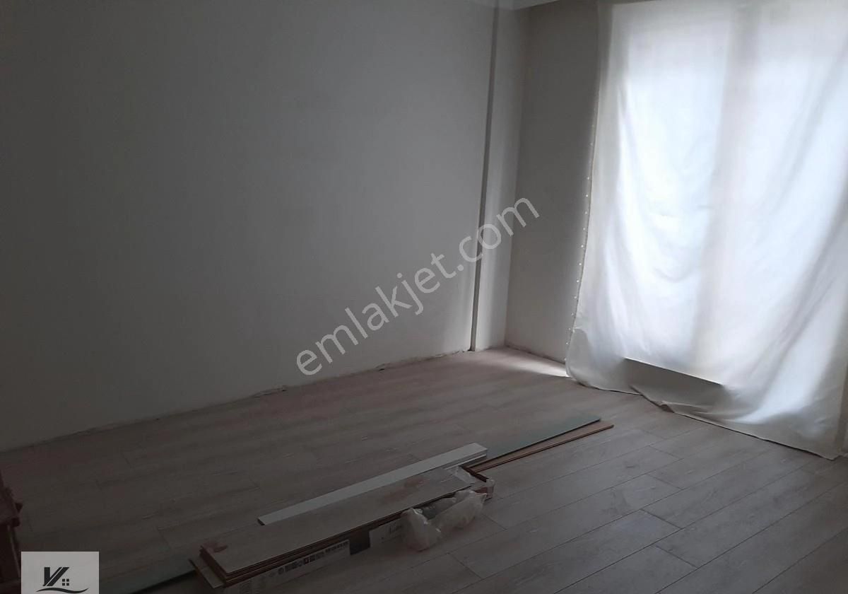 Cumhuriyet Mahallesinde Bahçe Kullanımlı İskanlı Daire - Görsel 19