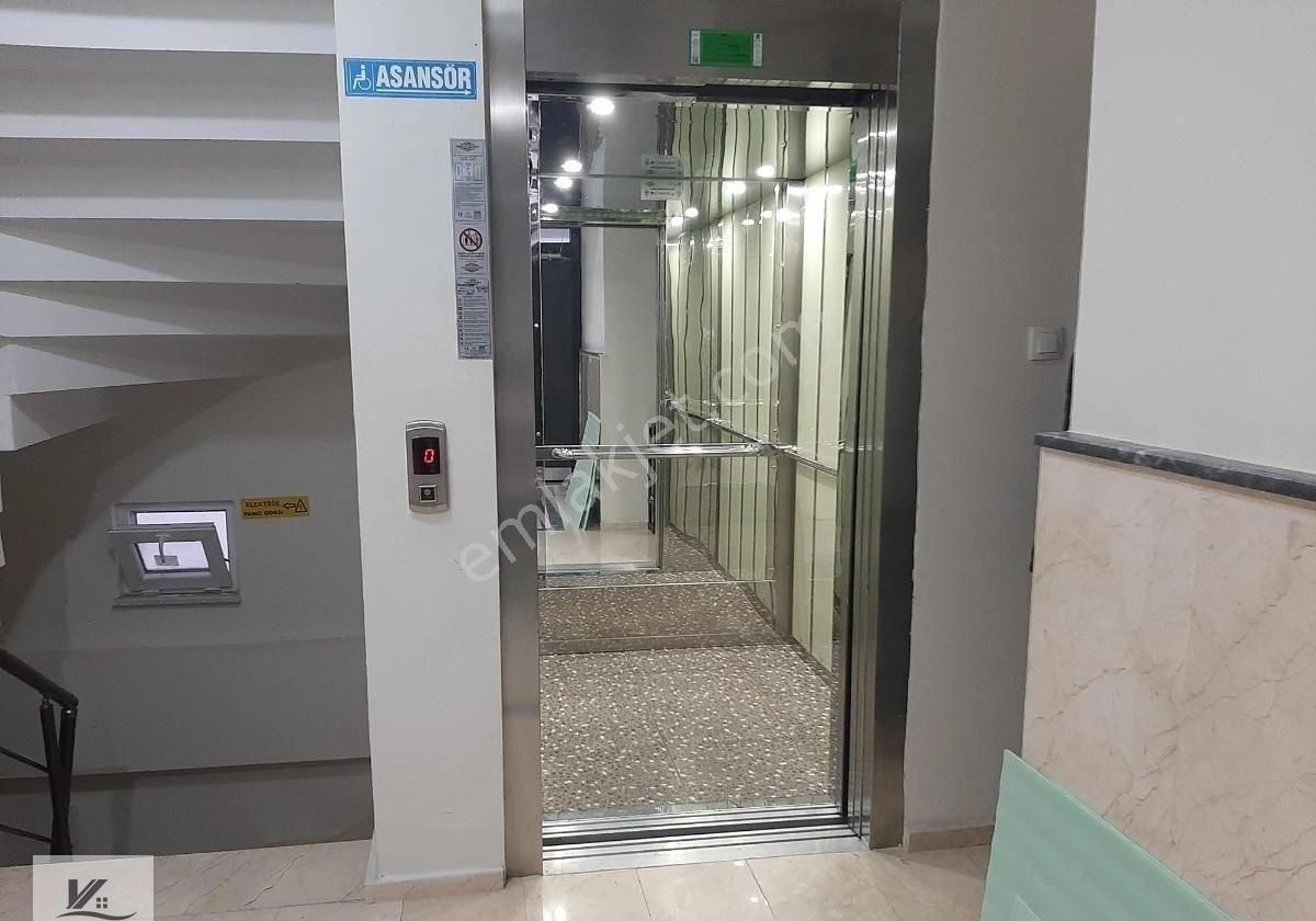 Cumhuriyet Mahallesinde Bahçe Kullanımlı İskanlı Daire - Görsel 11