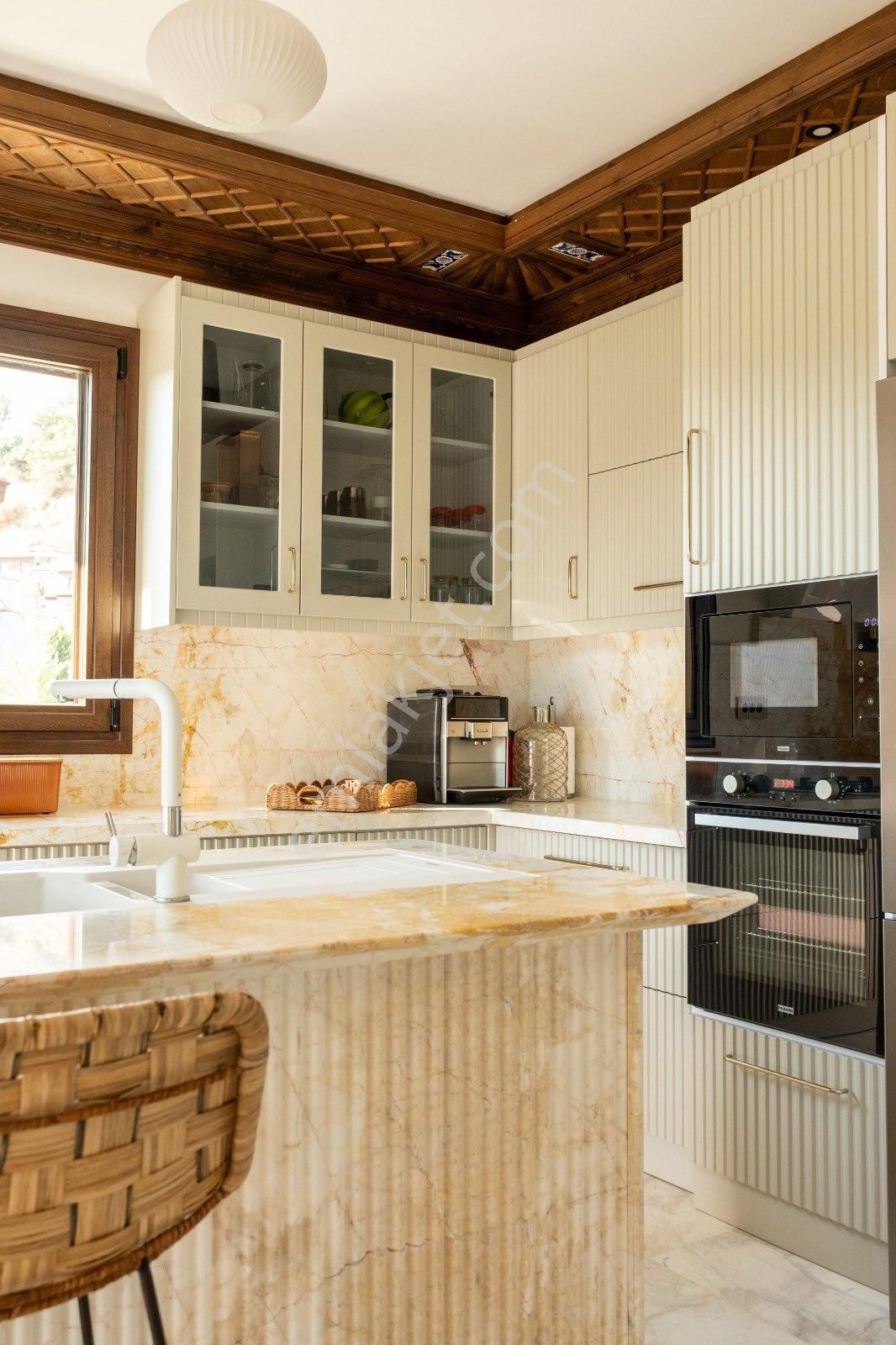 Akyaka-gökova’da Müstakil 750 M2.arsaiçersinde Havuzlu Villa - Görsel 16