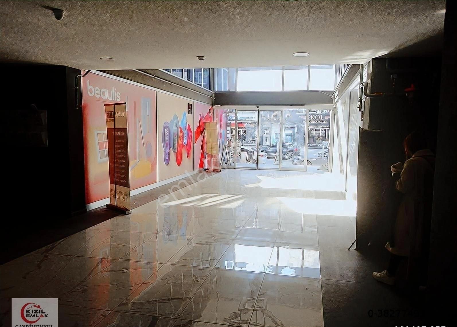 Körfez Mimar Sinan Mahallesi'nde Yarımca Park Pasaj Kiralık Dük