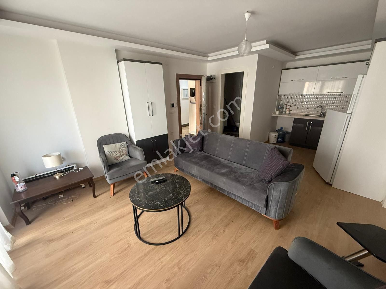 Kuşadası Arkası Satılık 1+1 Eşyalı Satılık Dairemiz Bulunmaktadır - Görsel 9