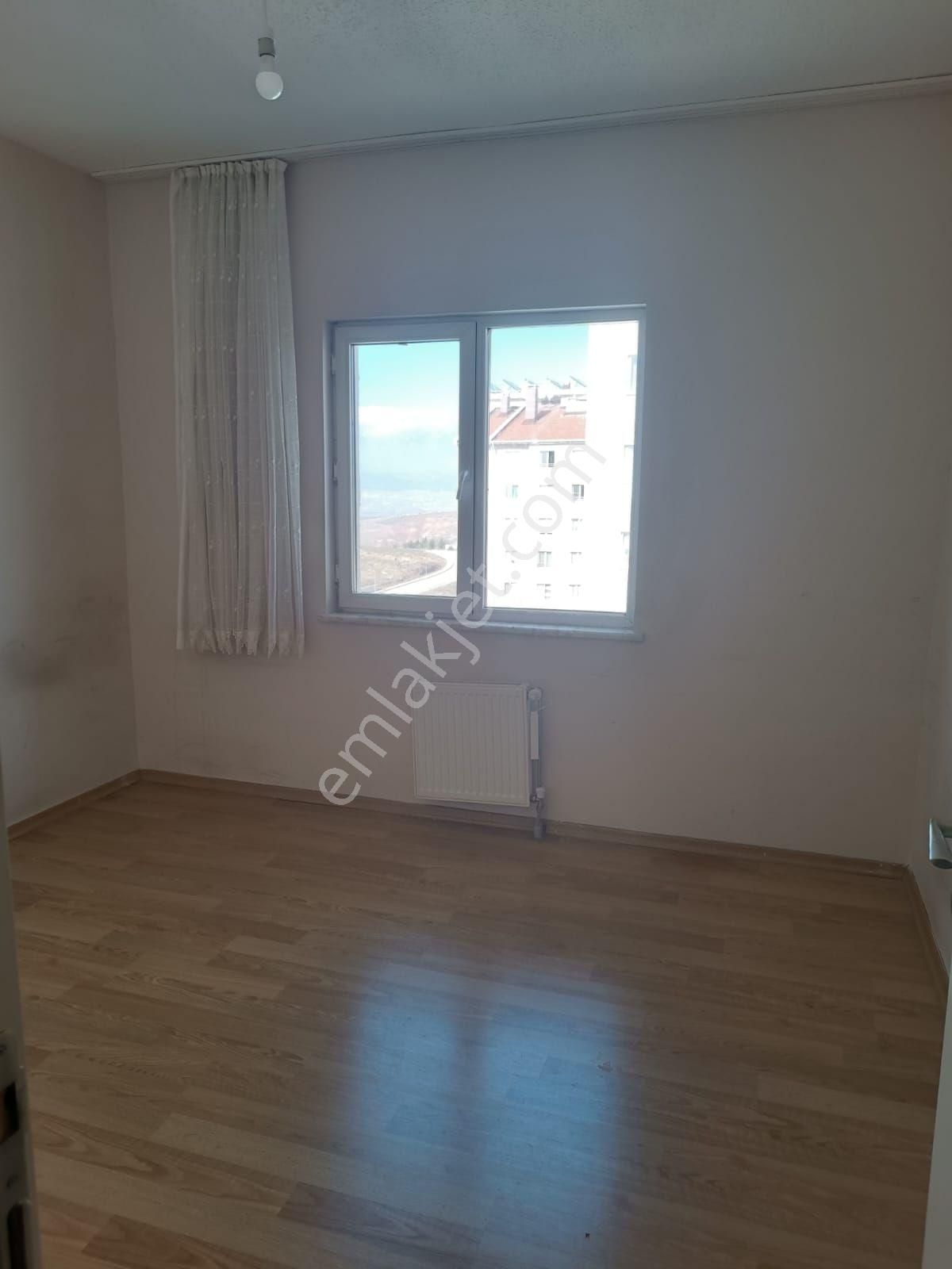 Yapracık Toki 13 Üncü Bölgede 8 Katda Ferah Güneşli 3+1 - Görsel 7