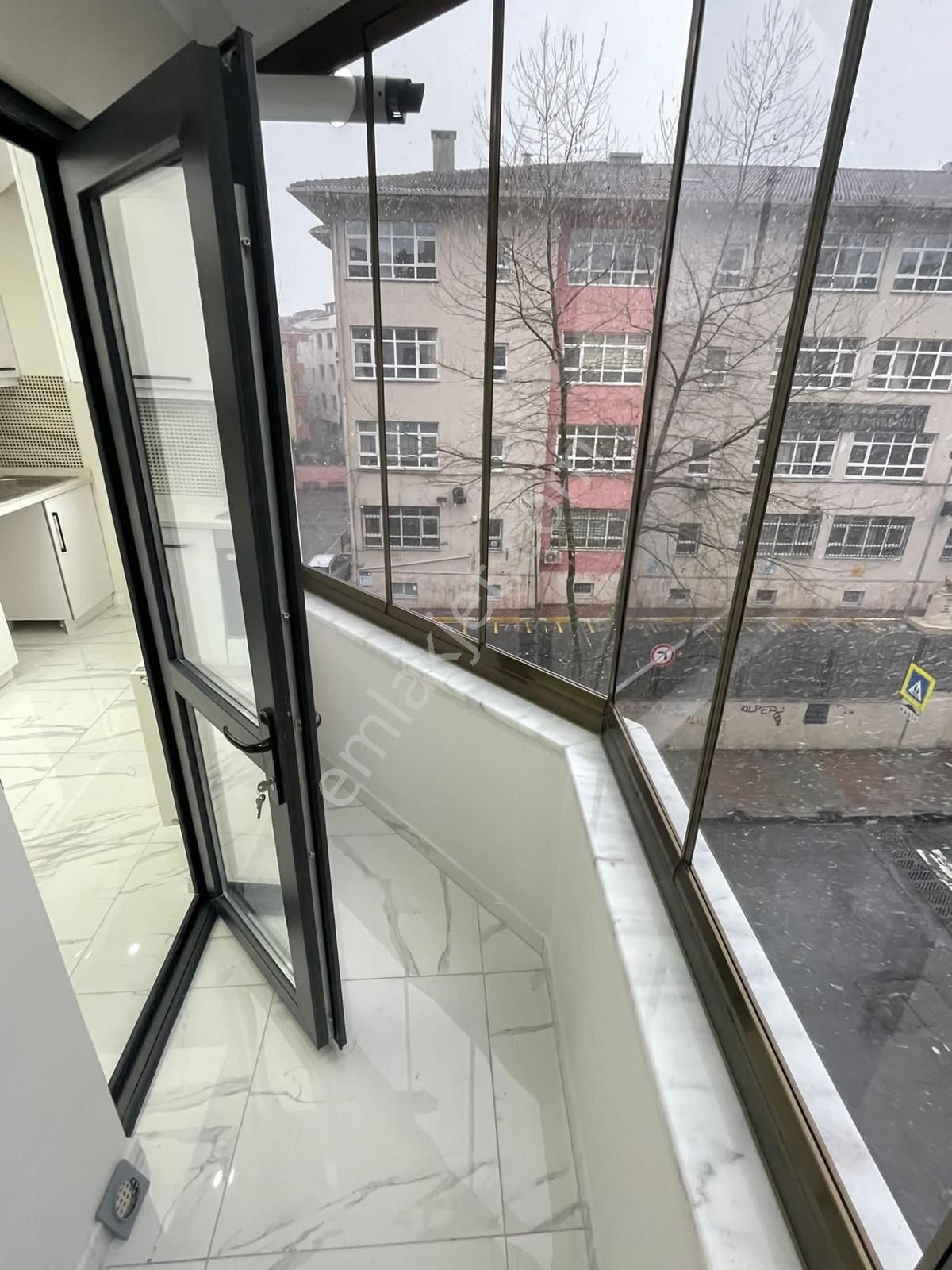 Sultanmurat Mh.'sinde Satılık 2+1 90 M2 Yeni Bina Köşe Başı Merkezi Konumda - Görsel 12