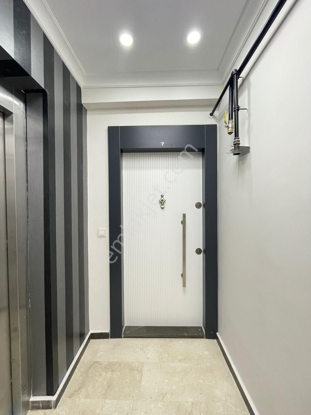 Sultanmurat Mh.'sinde Satılık 2+1 90 M2 Yeni Bina Köşe Başı Merkezi Konumda - Görsel 30