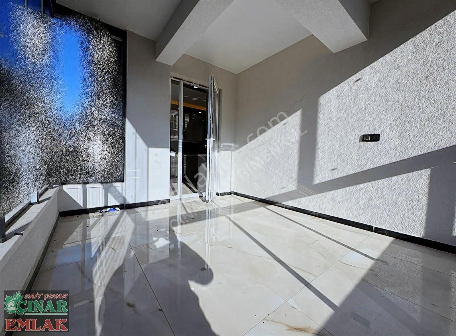 Çınar'dan Full+full Yapılı Lüks 3+1 Kat Dairesi Satışta