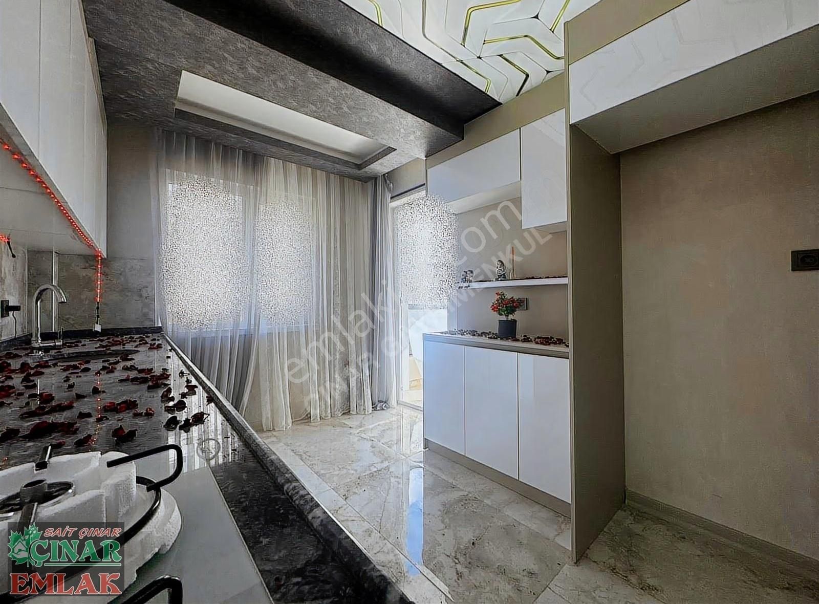 Çınardan Merkezi Konumda Etkileyici Tasarımıyla 2+1 Arakat Daire - Görsel 21