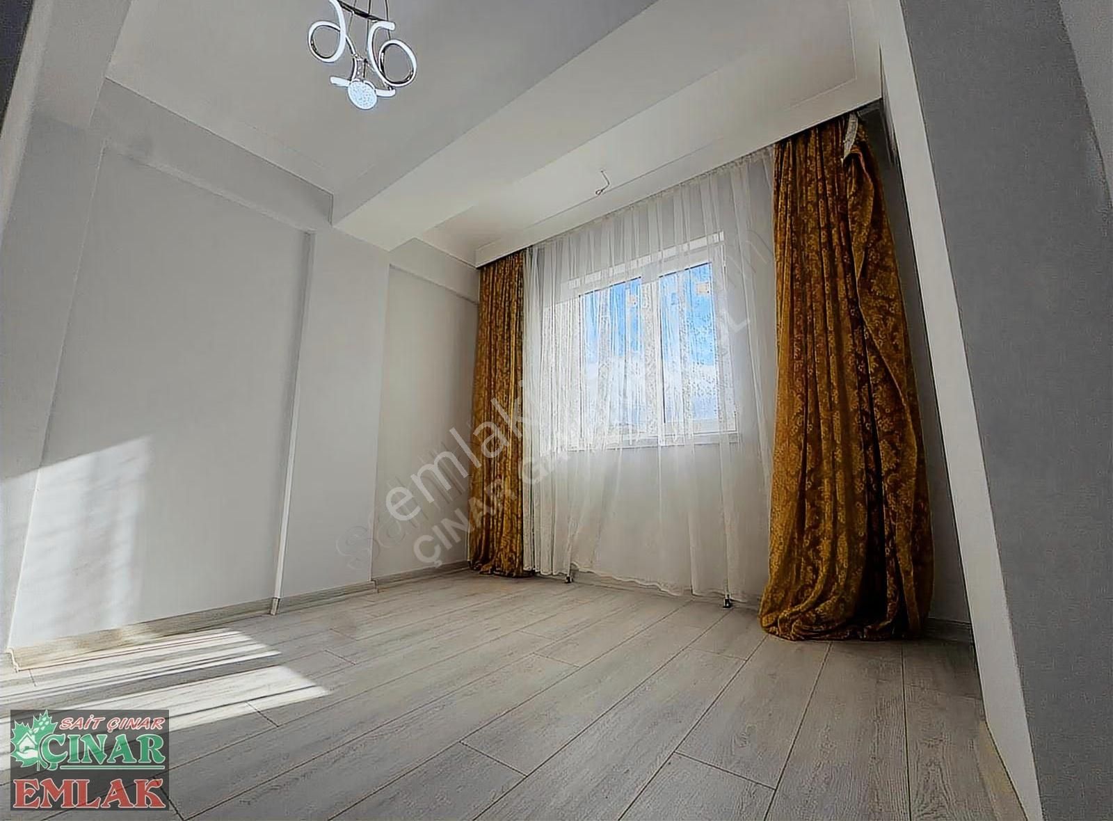 Çınardan Merkezi Konumda Etkileyici Tasarımıyla 2+1 Arakat Daire - Görsel 5