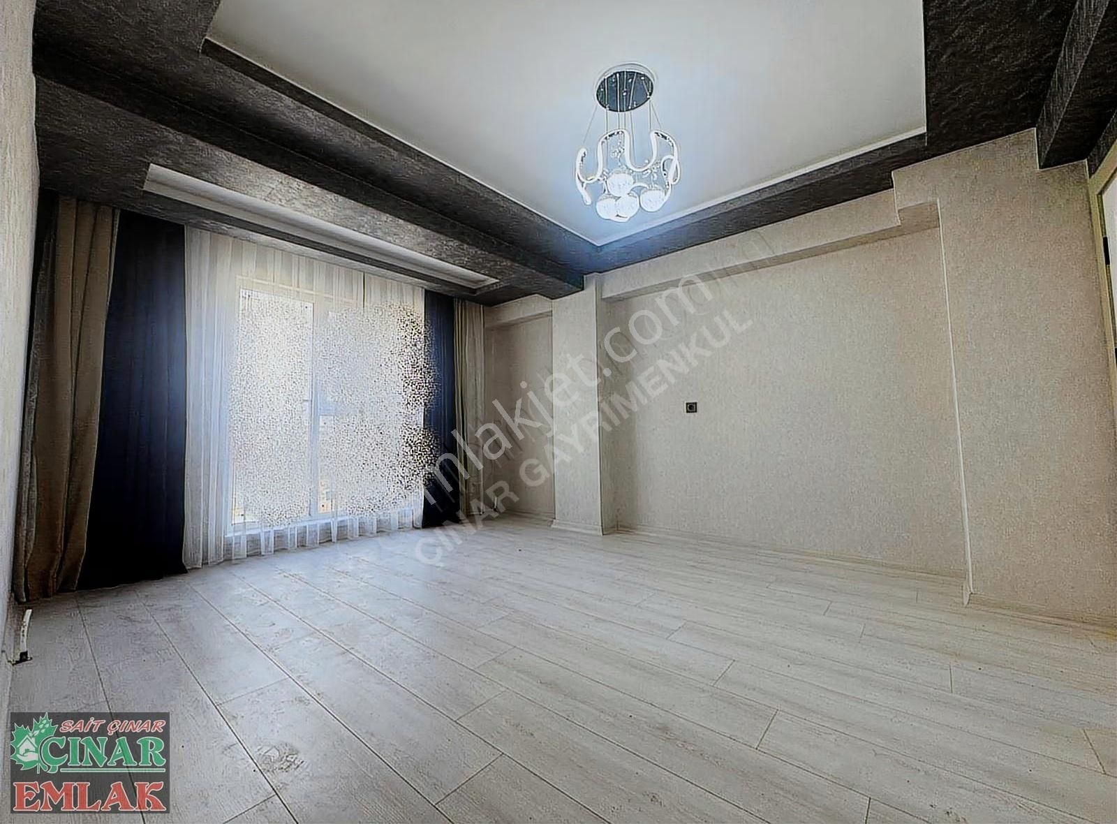 Çınardan Merkezi Konumda Etkileyici Tasarımıyla 2+1 Arakat Daire - Görsel 14