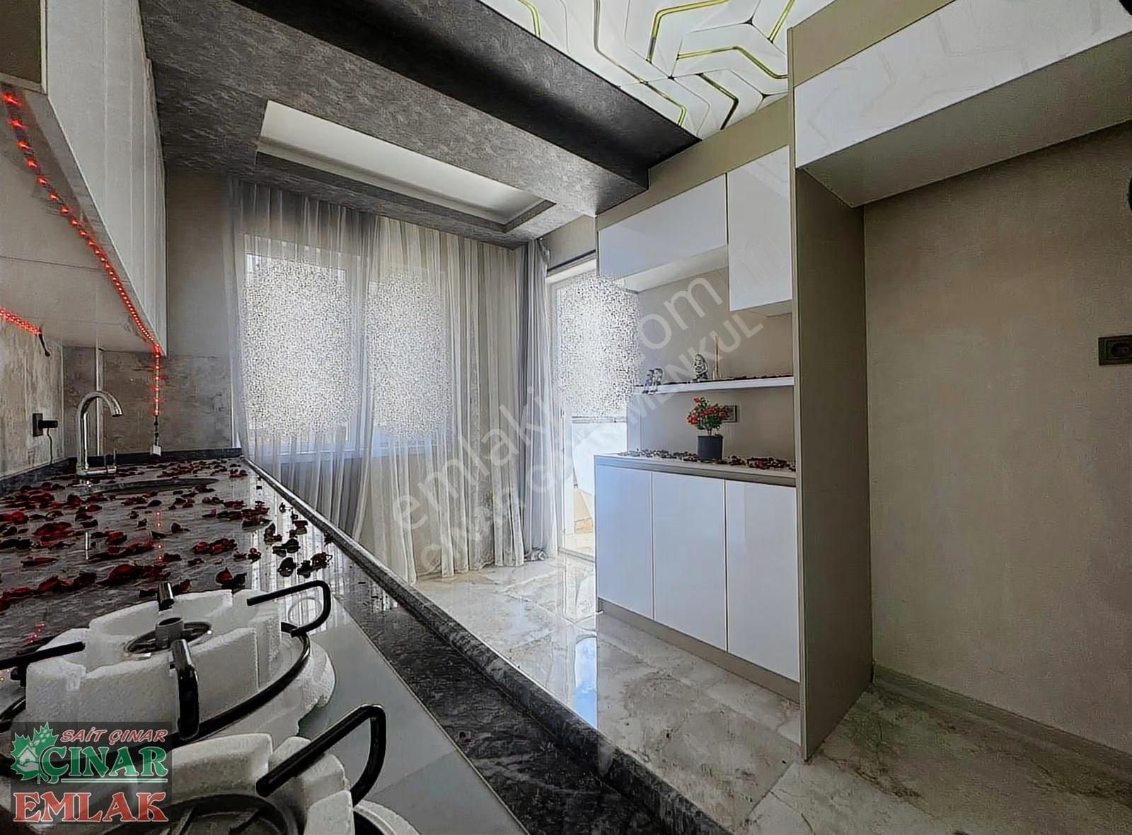 Çınardan Merkezi Konumda Etkileyici Tasarımıyla 2+1 Arakat Daire - Görsel 18