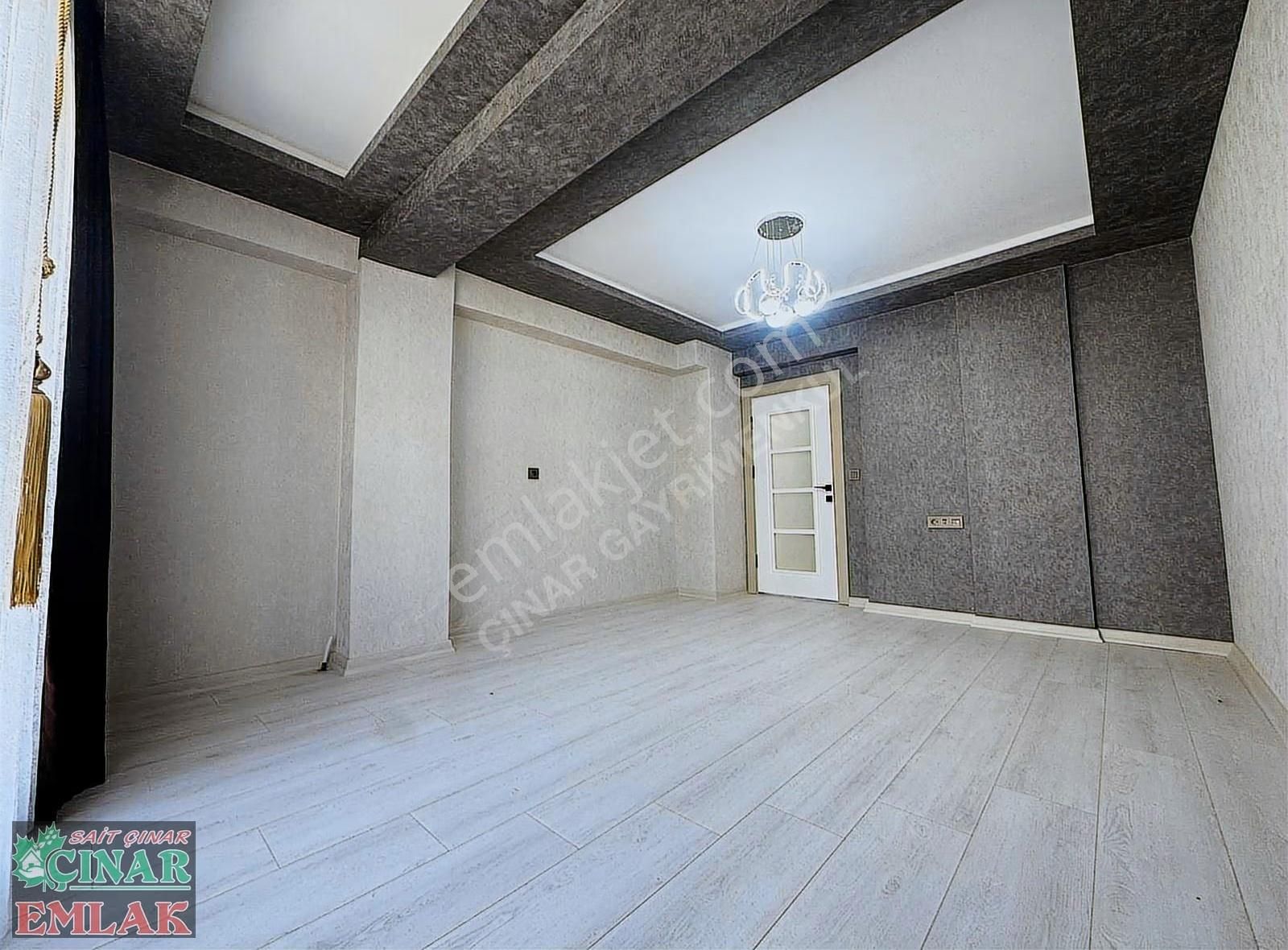 Çınardan Merkezi Konumda Etkileyici Tasarımıyla 2+1 Arakat Daire - Görsel 10