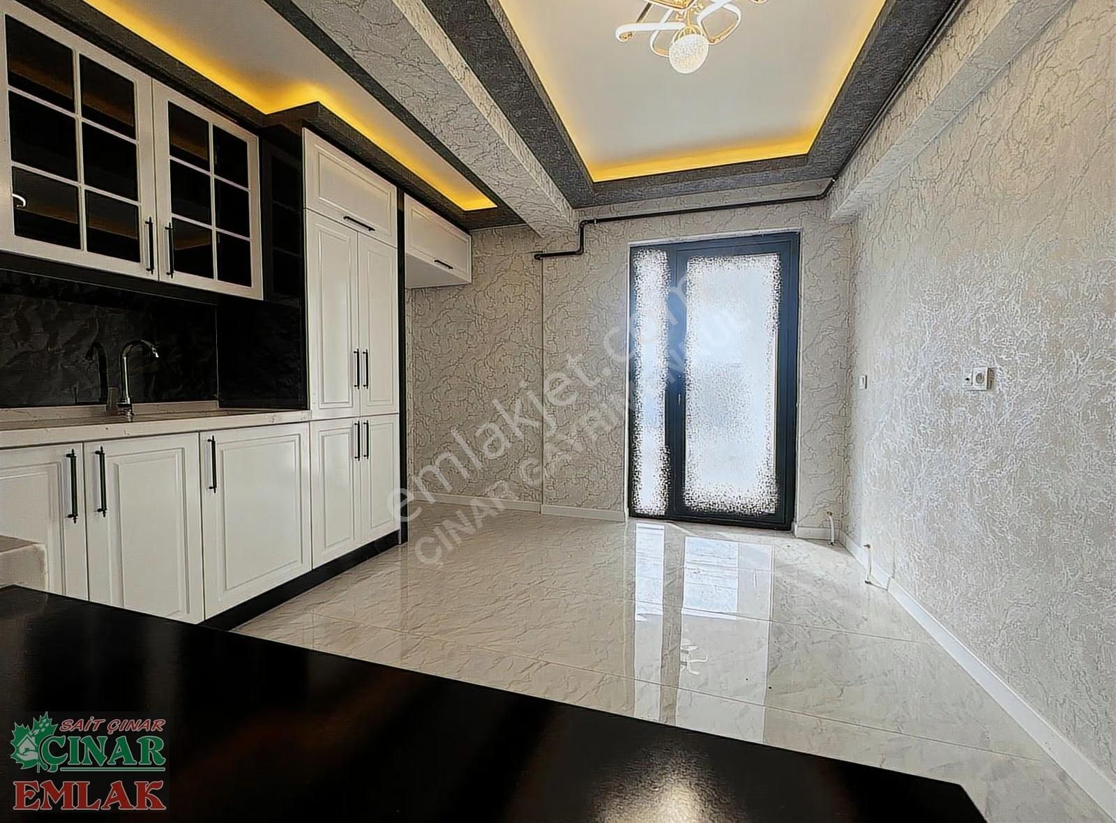 Çınar'dan 2+1 Park Cepheli Full Yapılı Ara Kat Dairesi Satışta!! - Görsel 3