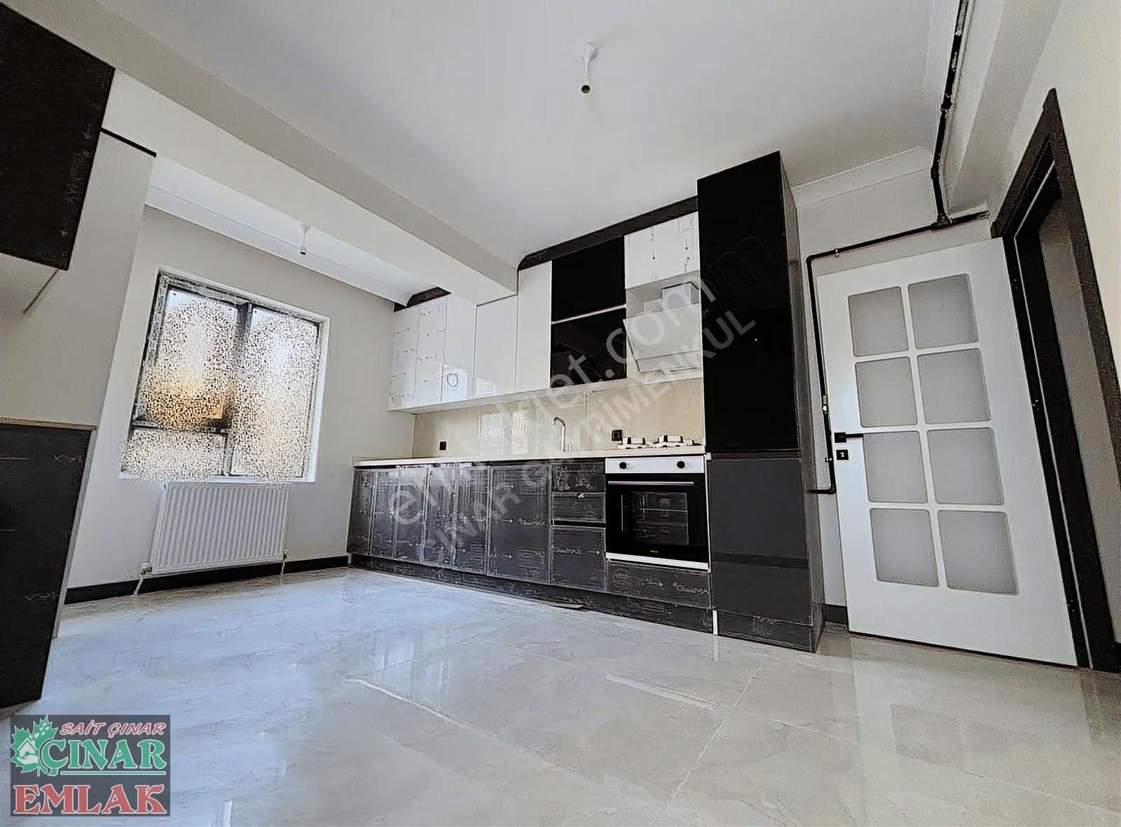 Çınar'dan Konfor Alanı Yüksek Merkezi Konumda 3+1 Arakat Dairesi - Görsel 30